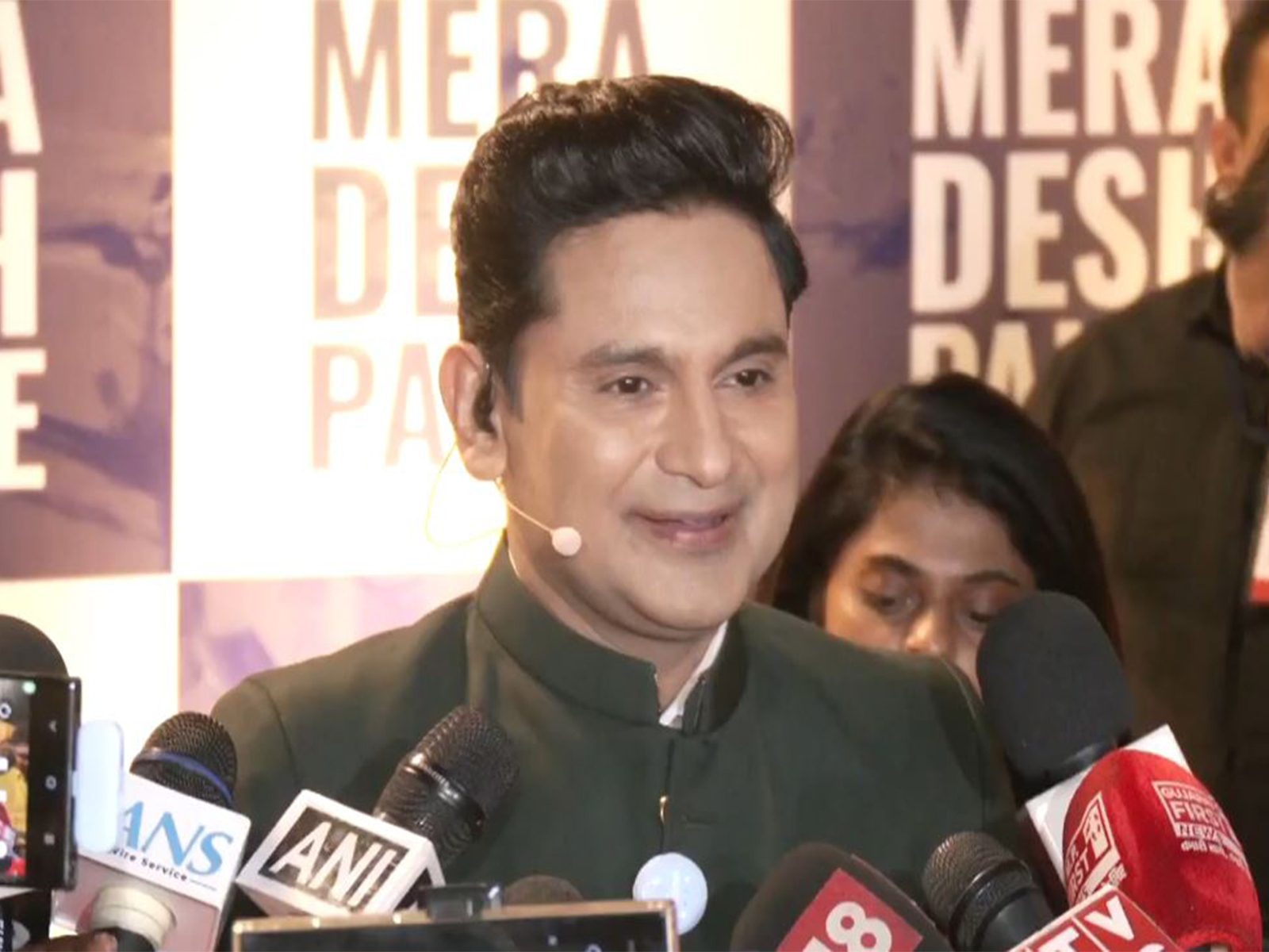 Lyricist Manoj Muntashir (Image source: ANI) Lyricist Manoj Muntashir (Image source: ANI)