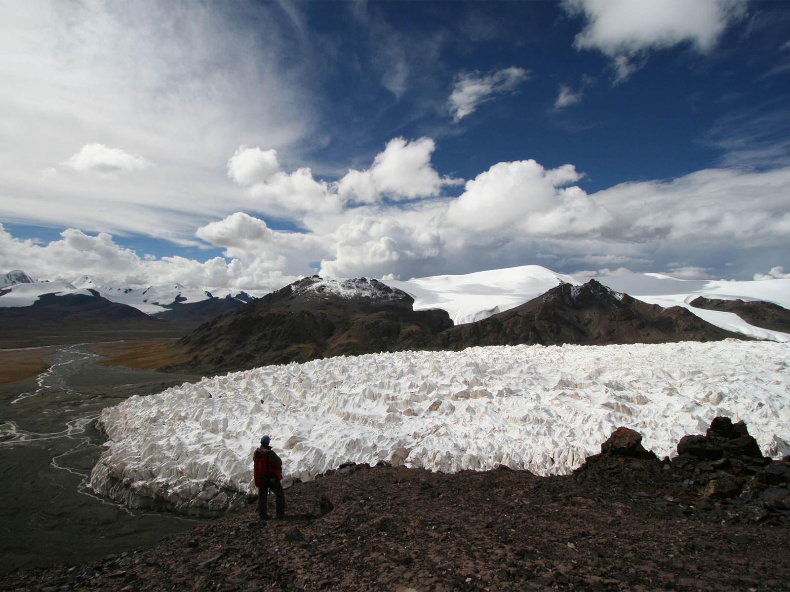 Melting glaciers of Tibet (Photo/Reuters) Melting glaciers of Tibet (Photo/Reuters)
