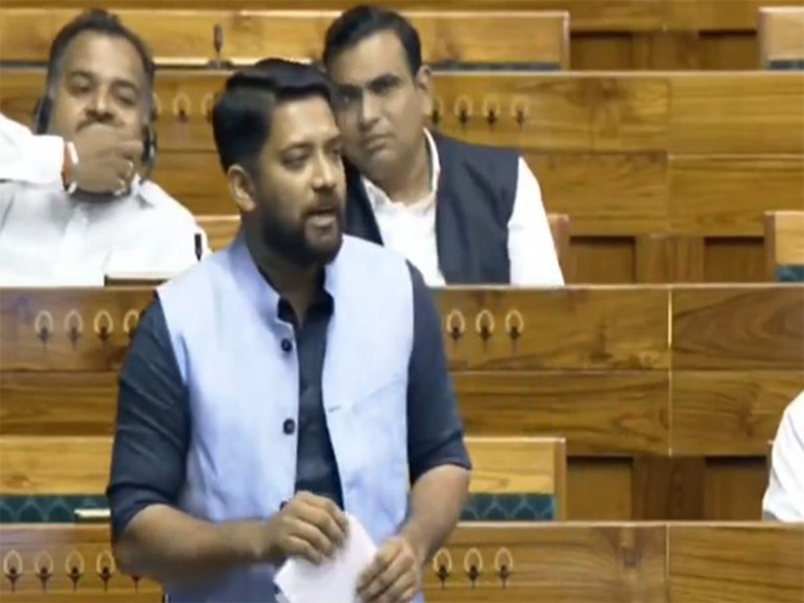 Congress MP Shafi Parambil (File Photo/ANI) Congress MP Shafi Parambil (File Photo/ANI)