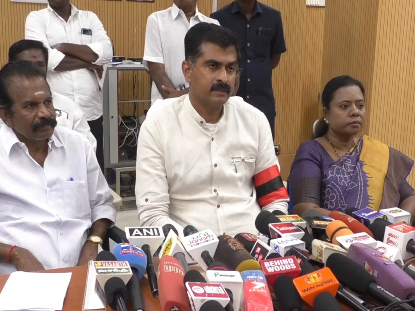 Trichy MP Durai Vaiko reviews airport expansion (Photo/ANI) Trichy MP Durai Vaiko reviews airport expansion (Photo/ANI)