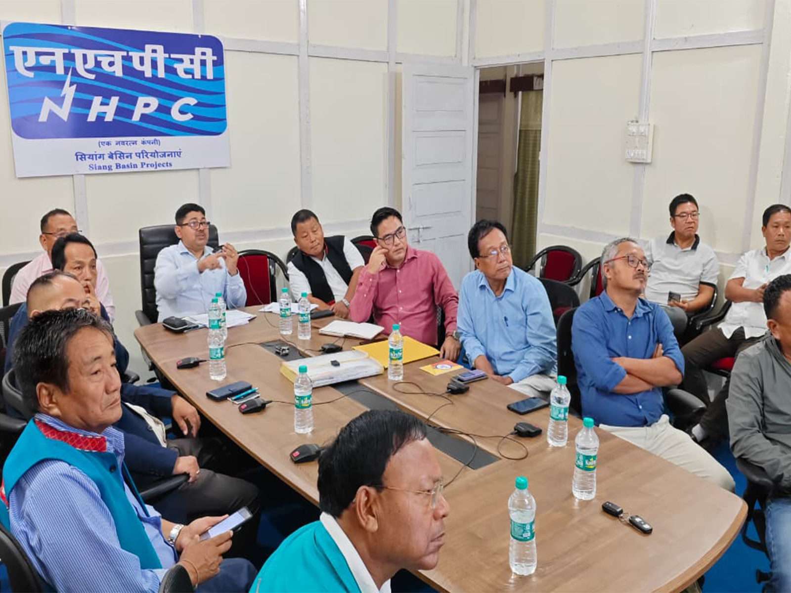 NHPC and ESDDAPF representatives discuss the Siang Upper Multipurpose Project at Pasighat (Photo/NHPC) NHPC and ESDDAPF representatives discuss the Siang Upper Multipurpose Project at Pasighat (Photo/NHPC)
