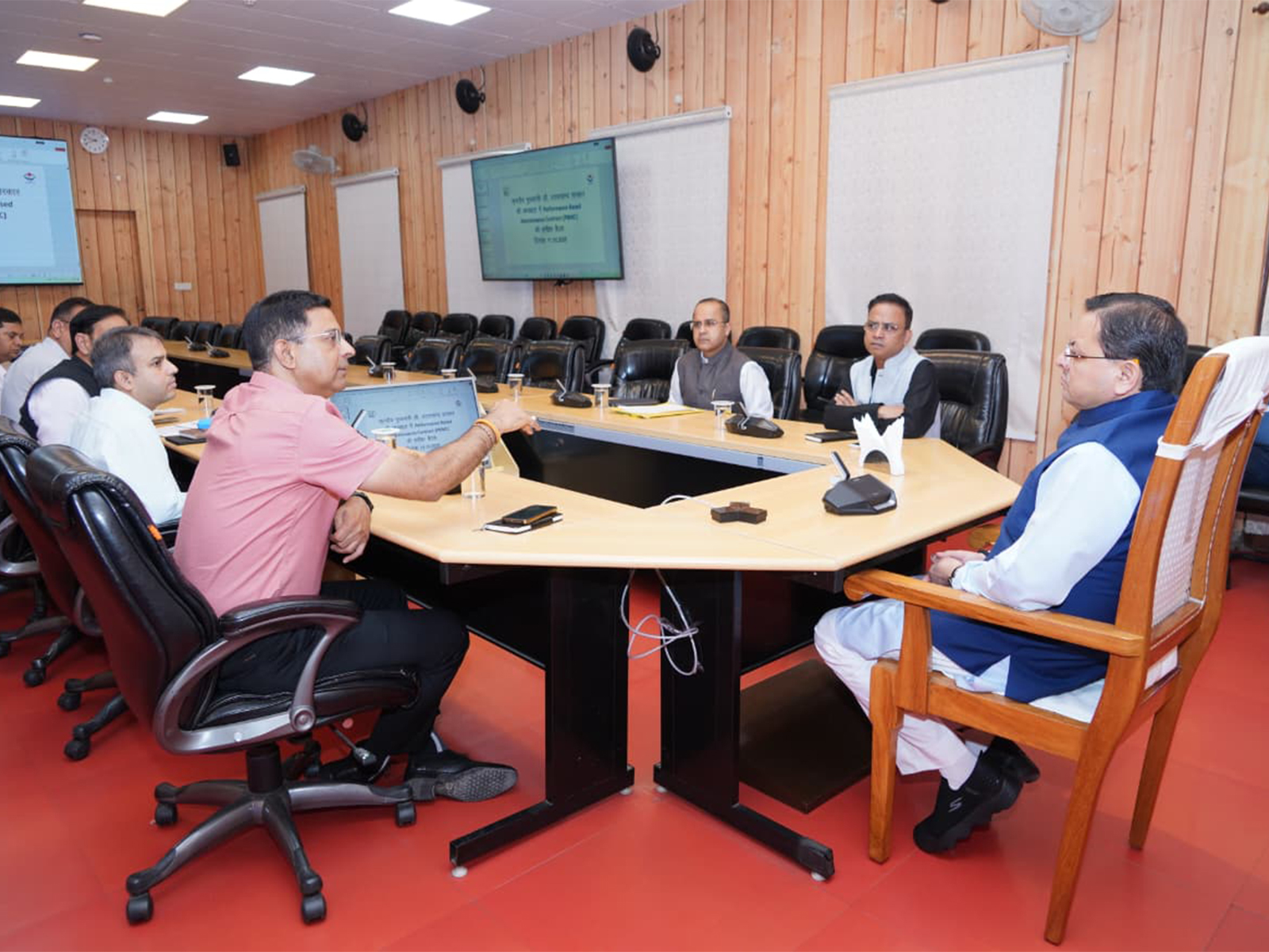 Uttarakhand CM directs officials to ensure  pothole-free roads (Photo/ANI) Uttarakhand CM directs officials to ensure  pothole-free roads (Photo/ANI)