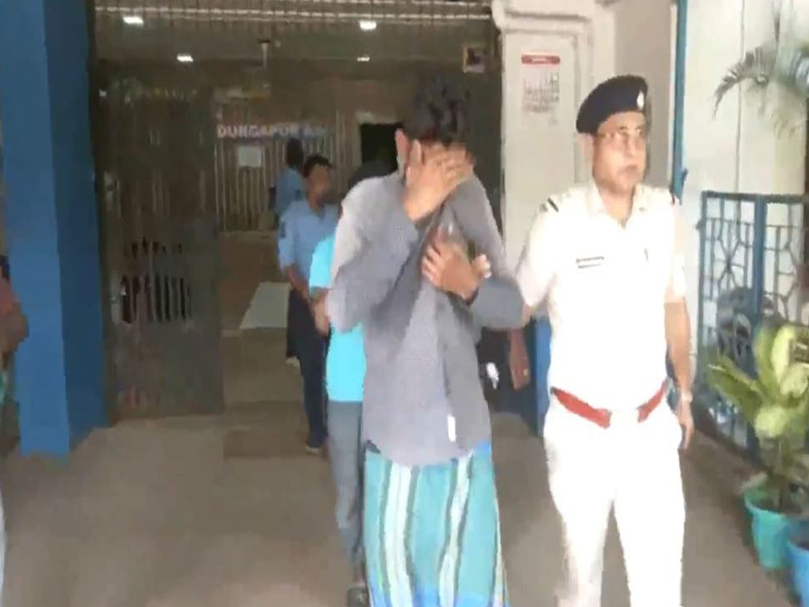 Visuals of the accused being taken to court (Photo/ANI) Visuals of the accused being taken to court (Photo/ANI)