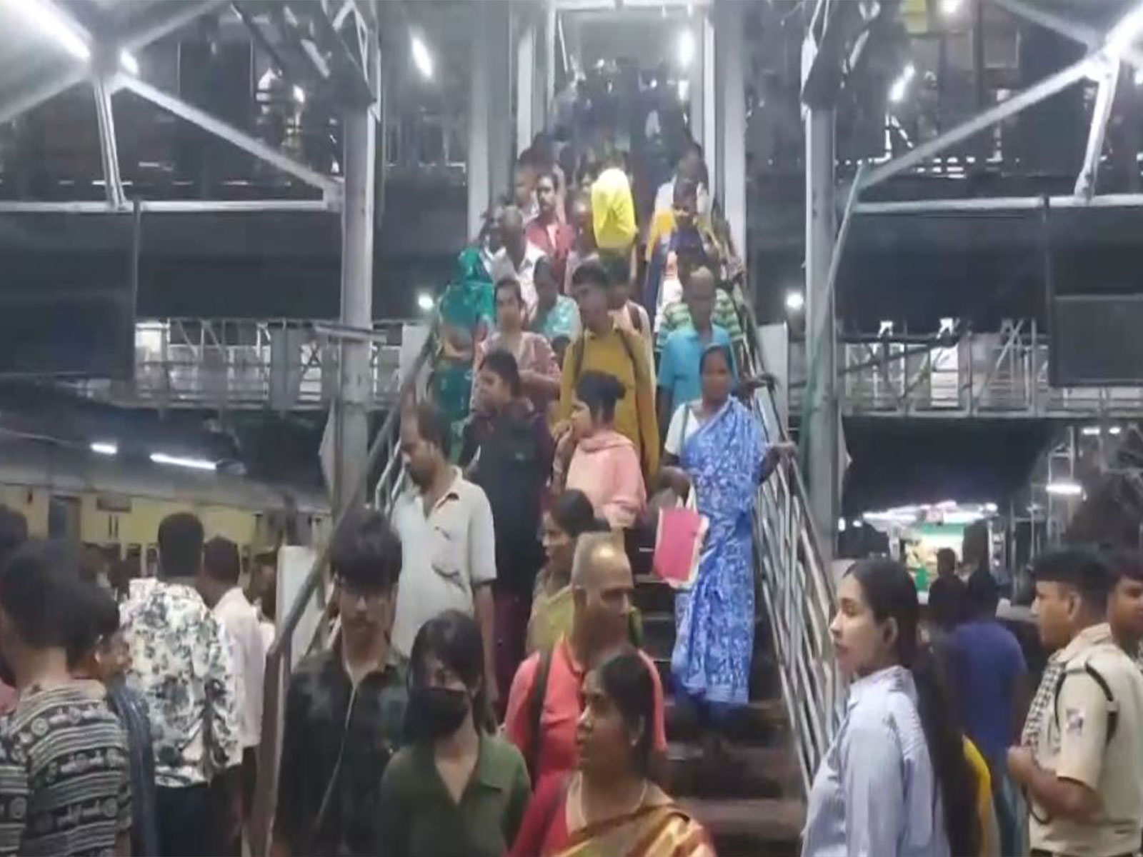 Visuals from Bardhaman railway station (Photo/ANI) Visuals from Bardhaman railway station (Photo/ANI)