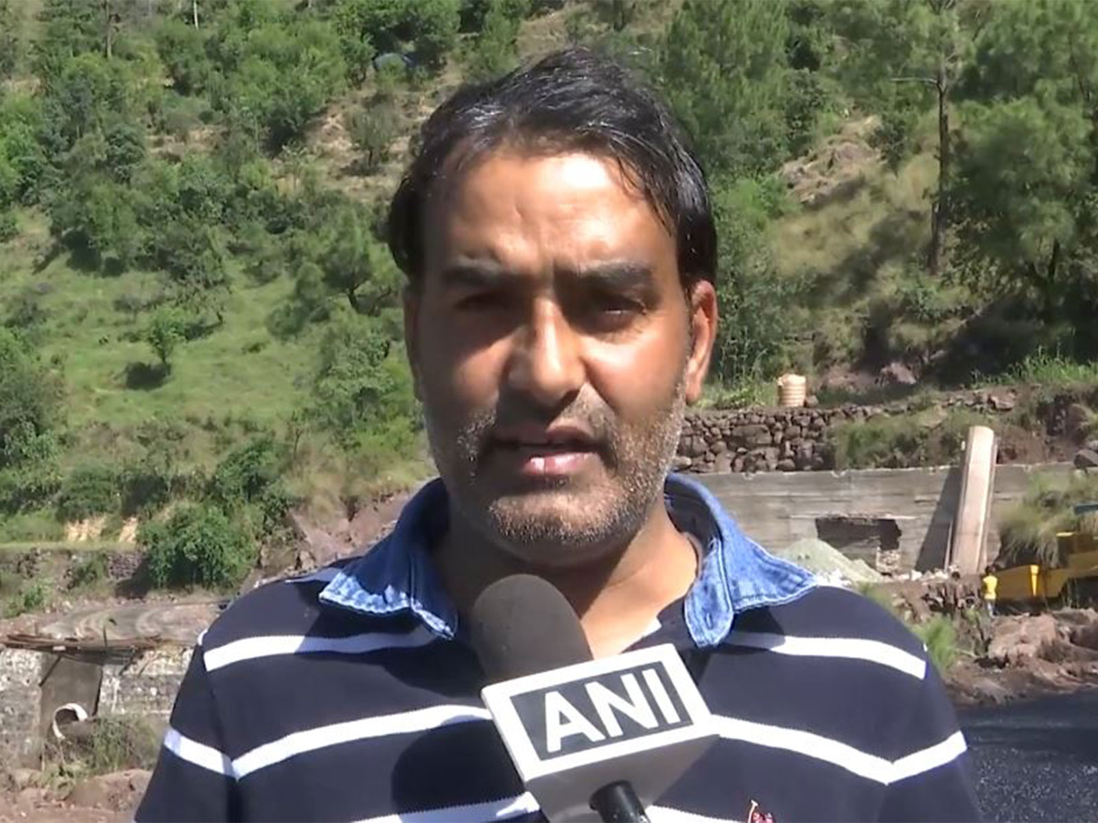 PMGSY Engineer Mohd Ashrif (Photo/ANI) PMGSY Engineer Mohd Ashrif (Photo/ANI)