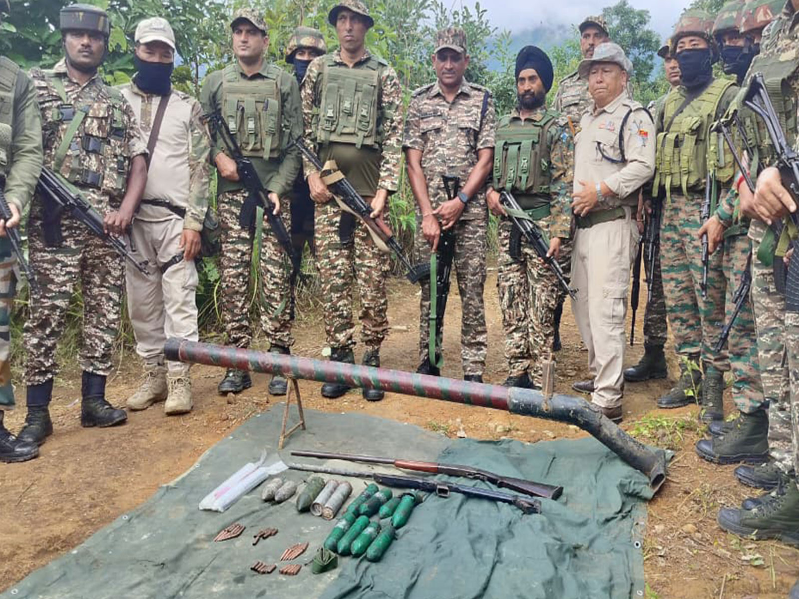 Security forces seize arms and ammunition in Churachandpur (Photo X/ ManipurPolice) Security forces seize arms and ammunition in Churachandpur (Photo X/ ManipurPolice)