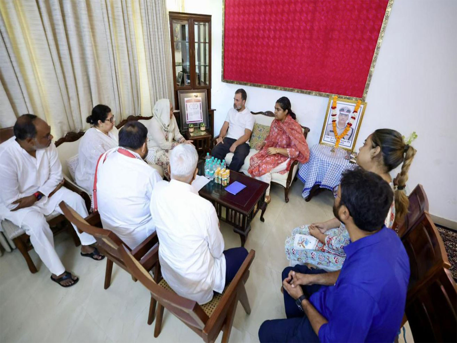 Rahul Gandhi meets family of IPS Puran Kumar in Chandigarh (Photo/ANI) Rahul Gandhi meets family of IPS Puran Kumar in Chandigarh (Photo/ANI)