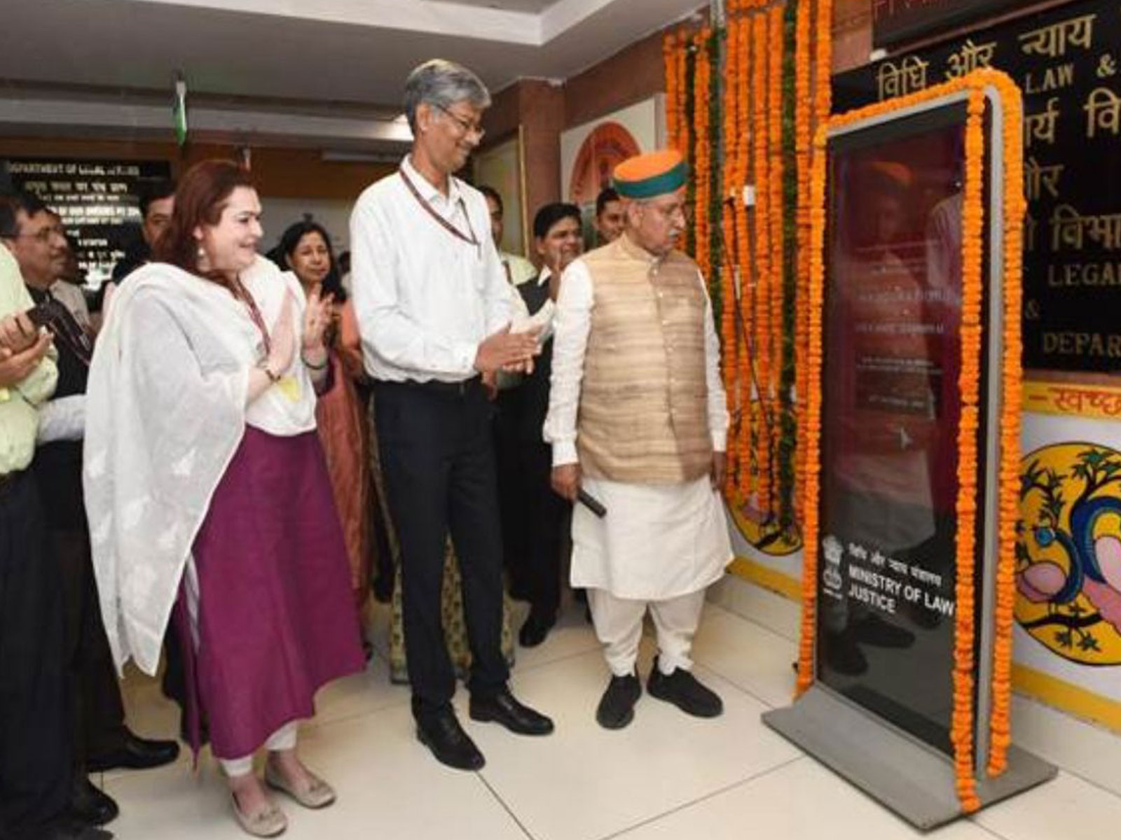 Arjun Meghwal inaugurates ‘Live Cases’ Dashboard (Photo/Ministry of Law and Justice) Arjun Meghwal inaugurates ‘Live Cases’ Dashboard (Photo/Ministry of Law and Justice)