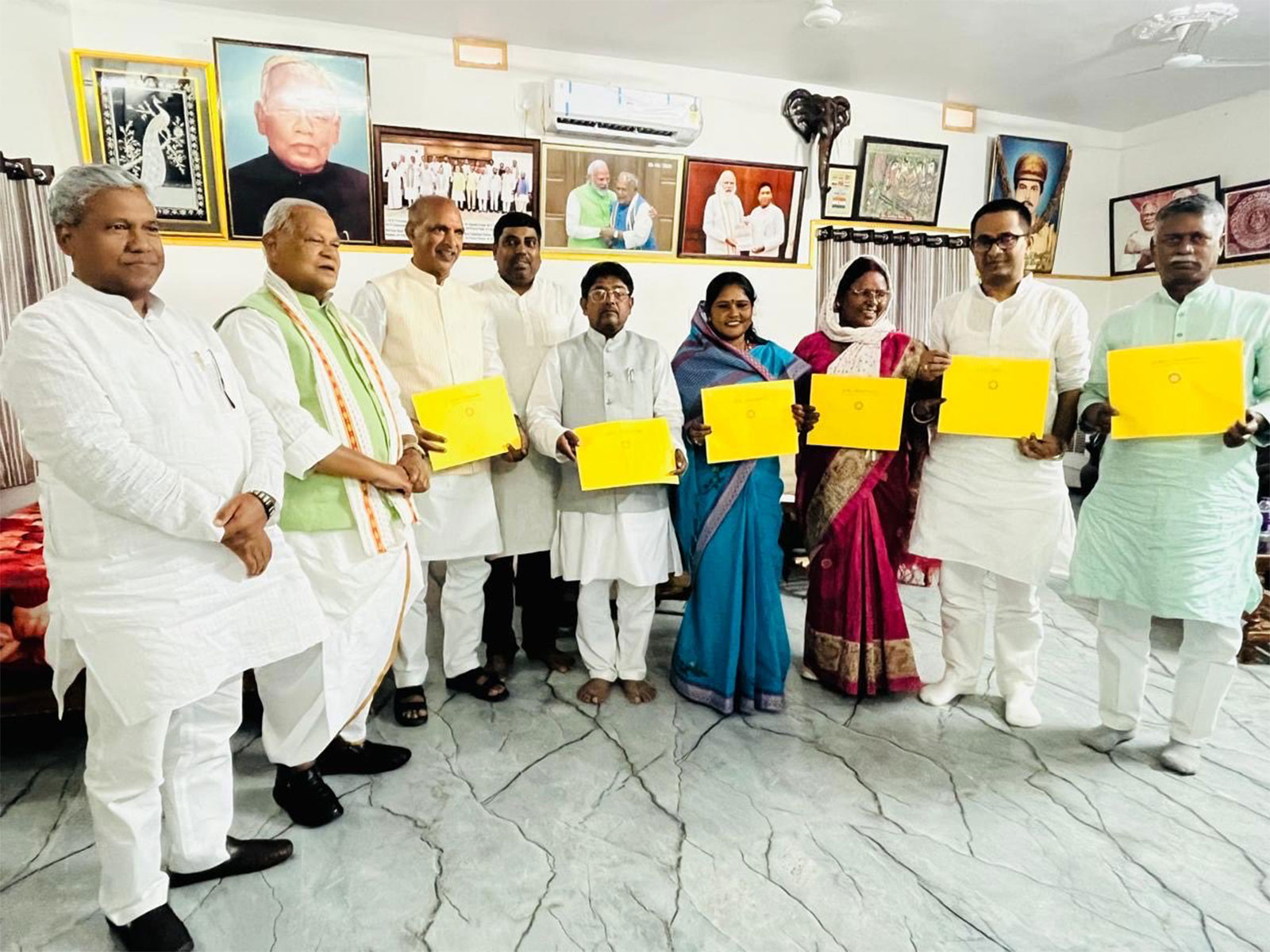 Union Minister and HAM(S) chief Jitan Ram Manjhi along with other leaders (Photo/X@jitanrmanjhi) Union Minister and HAM(S) chief Jitan Ram Manjhi along with other leaders (Photo/X@jitanrmanjhi)