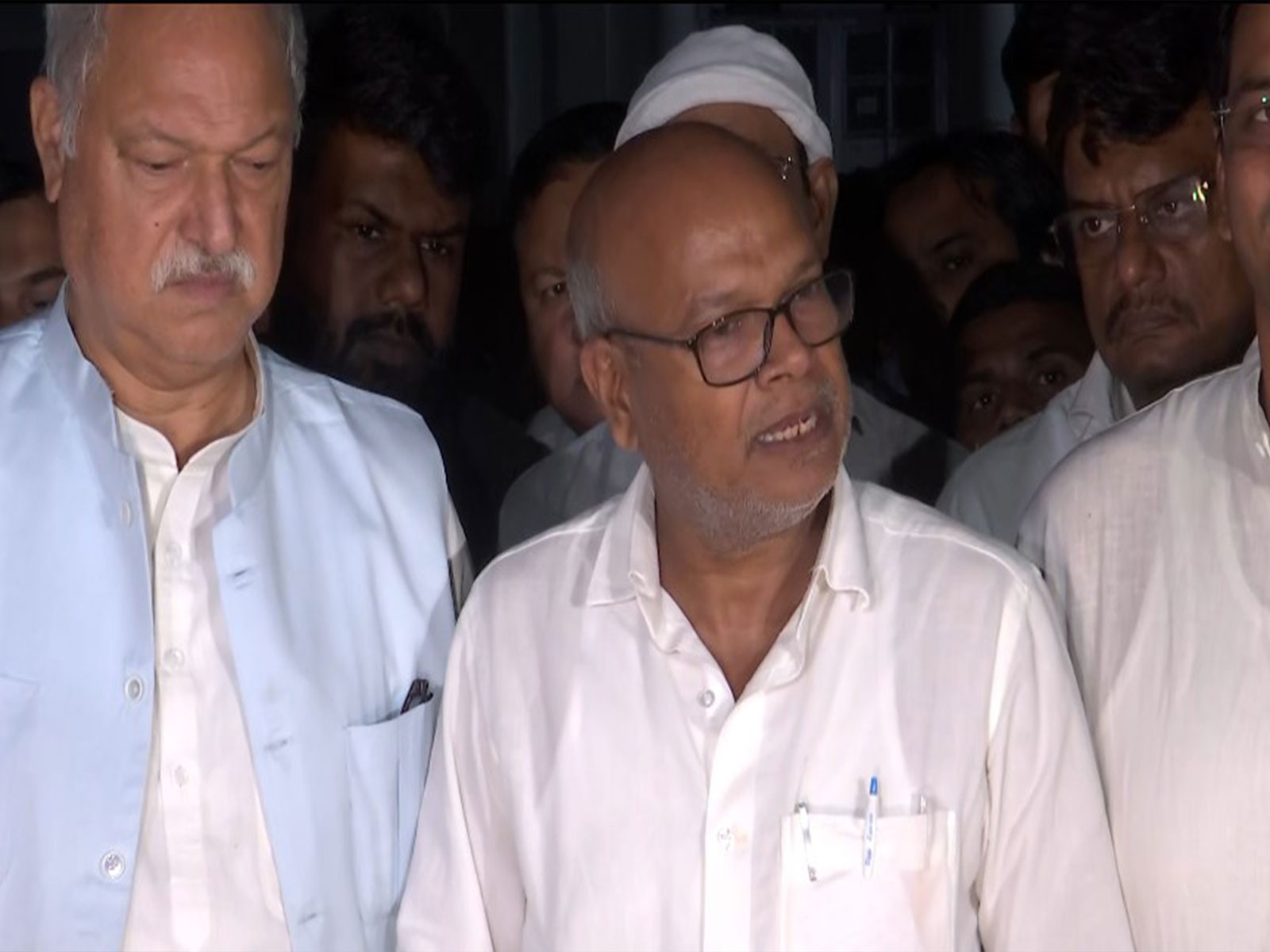 Congress leaders Shakeel Ahmad Khan (left) and Rajesh Ram (Photo/ANI) Congress leaders Shakeel Ahmad Khan (left) and Rajesh Ram (Photo/ANI)