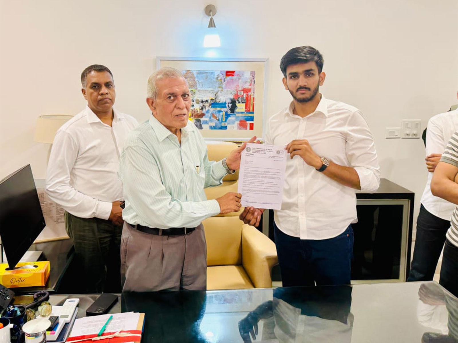 DUSU delegation submits memorendum to SAU administration (Photo/ANI) DUSU delegation submits memorendum to SAU administration (Photo/ANI)