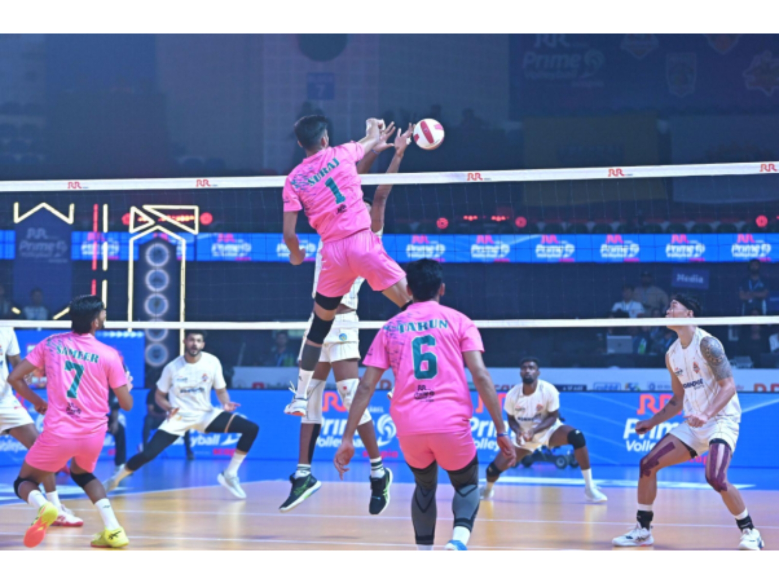 Chennai Blitz Edge Ahmedabad in Five-Set PVL Thriller Chennai Blitz Edge Ahmedabad in Five-Set PVL Thriller