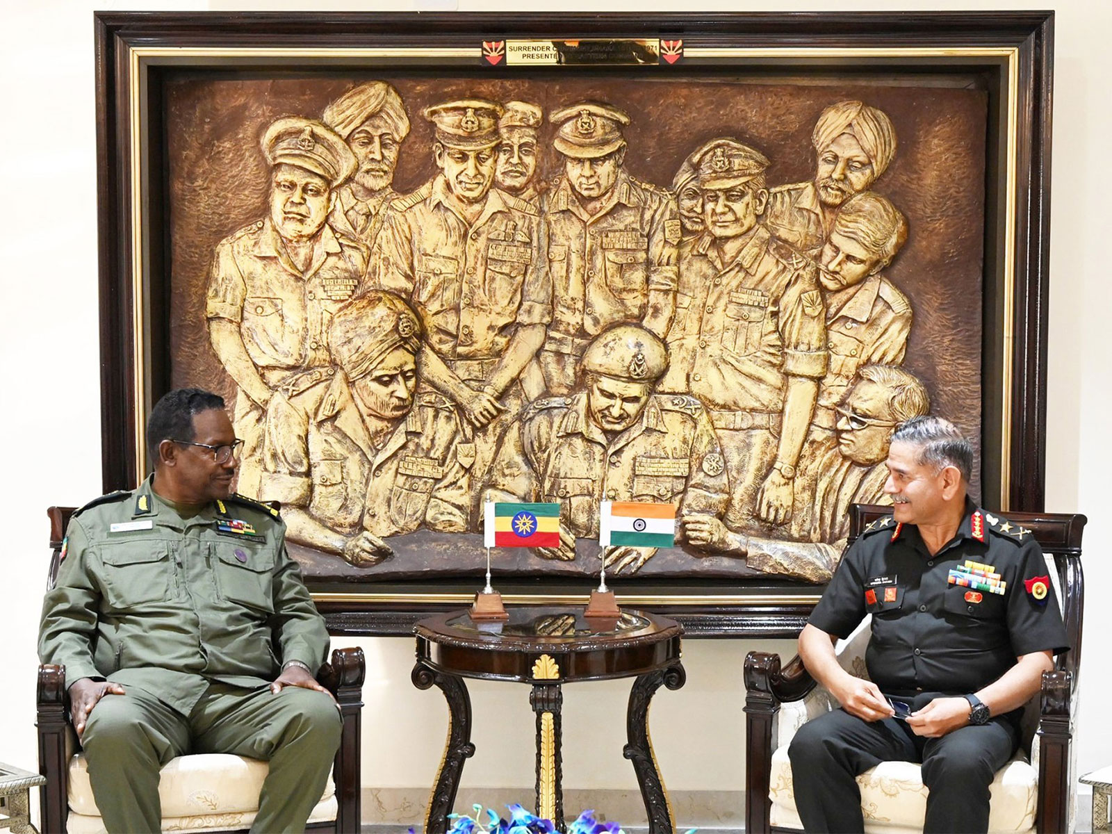 COAS General Upendra Dwivedi with General Alemshet Degife Balcha, Chief of Land Force & Military Advisor of Ehtiopia (Photo/ X@adgpi) COAS General Upendra Dwivedi with General Alemshet Degife Balcha, Chief of Land Force & Military Advisor of Ehtiopia (Photo/ X@adgpi)