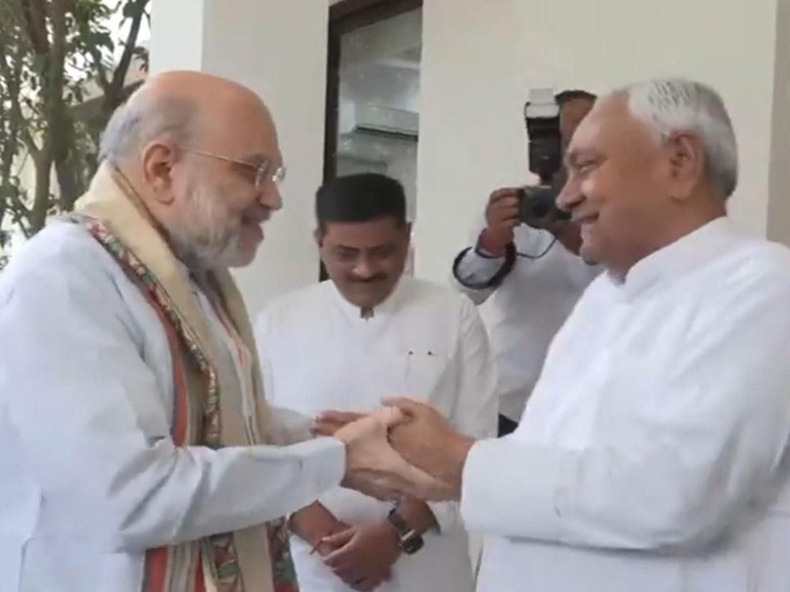 Union Home Minister Amit Shah meets Bihar CM Nitish Kumar in Patna ahead of Bihar polls (Photo/ANI) Union Home Minister Amit Shah meets Bihar CM Nitish Kumar in Patna ahead of Bihar polls (Photo/ANI)