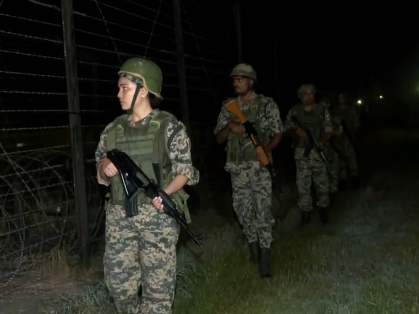 BSF on high alert at International Border in Jammu and Kashmir ahead of Deepawali. (Photo/ANI) BSF on high alert at International Border in Jammu and Kashmir ahead of Deepawali. (Photo/ANI)