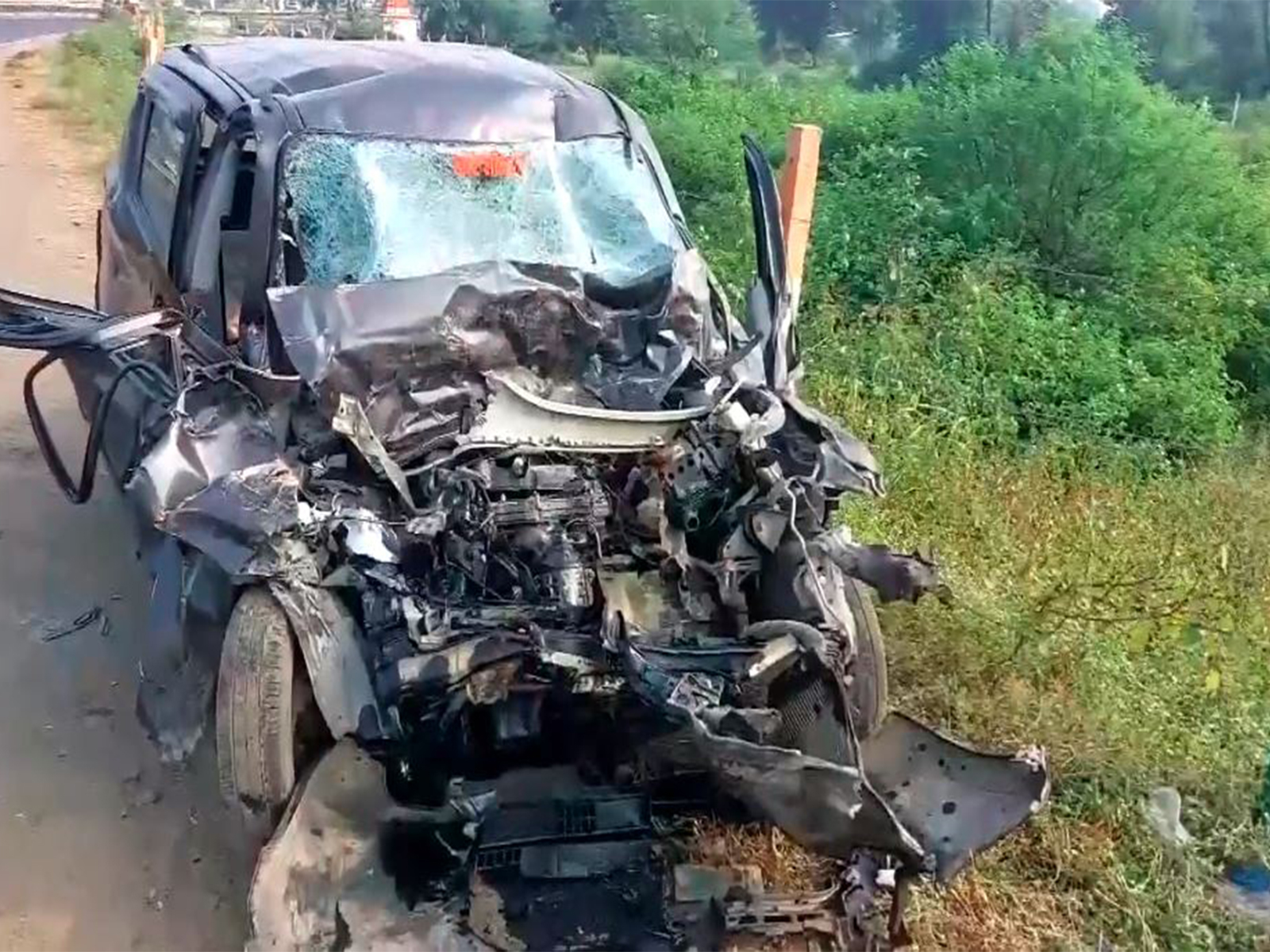 The mangled car(Photo/ANI) The mangled car(Photo/ANI)