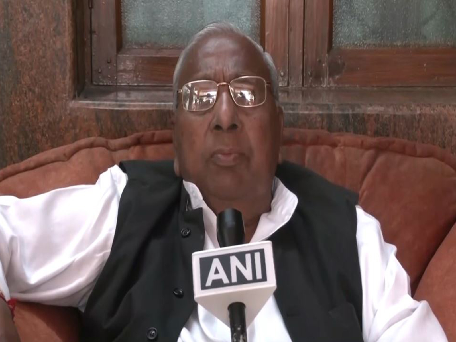 Congress leader V Hanumantha Rao (Photo/ANI) Congress leader V Hanumantha Rao (Photo/ANI)