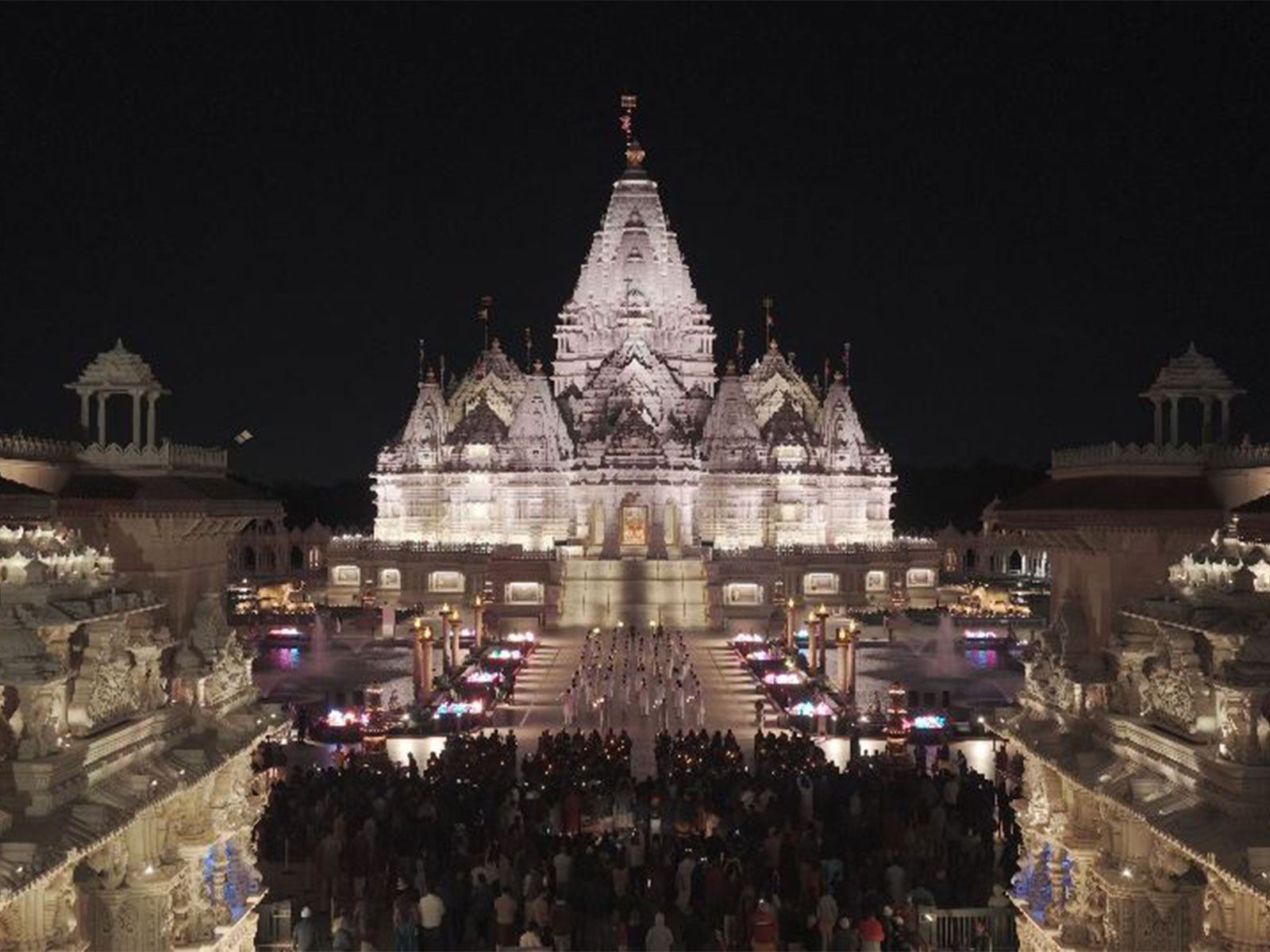 Diwali celebrations at Akshardham Temple in New Jersey (Photo/ BAPS Swaminarayan Temple) Diwali celebrations at Akshardham Temple in New Jersey (Photo/ BAPS Swaminarayan Temple)