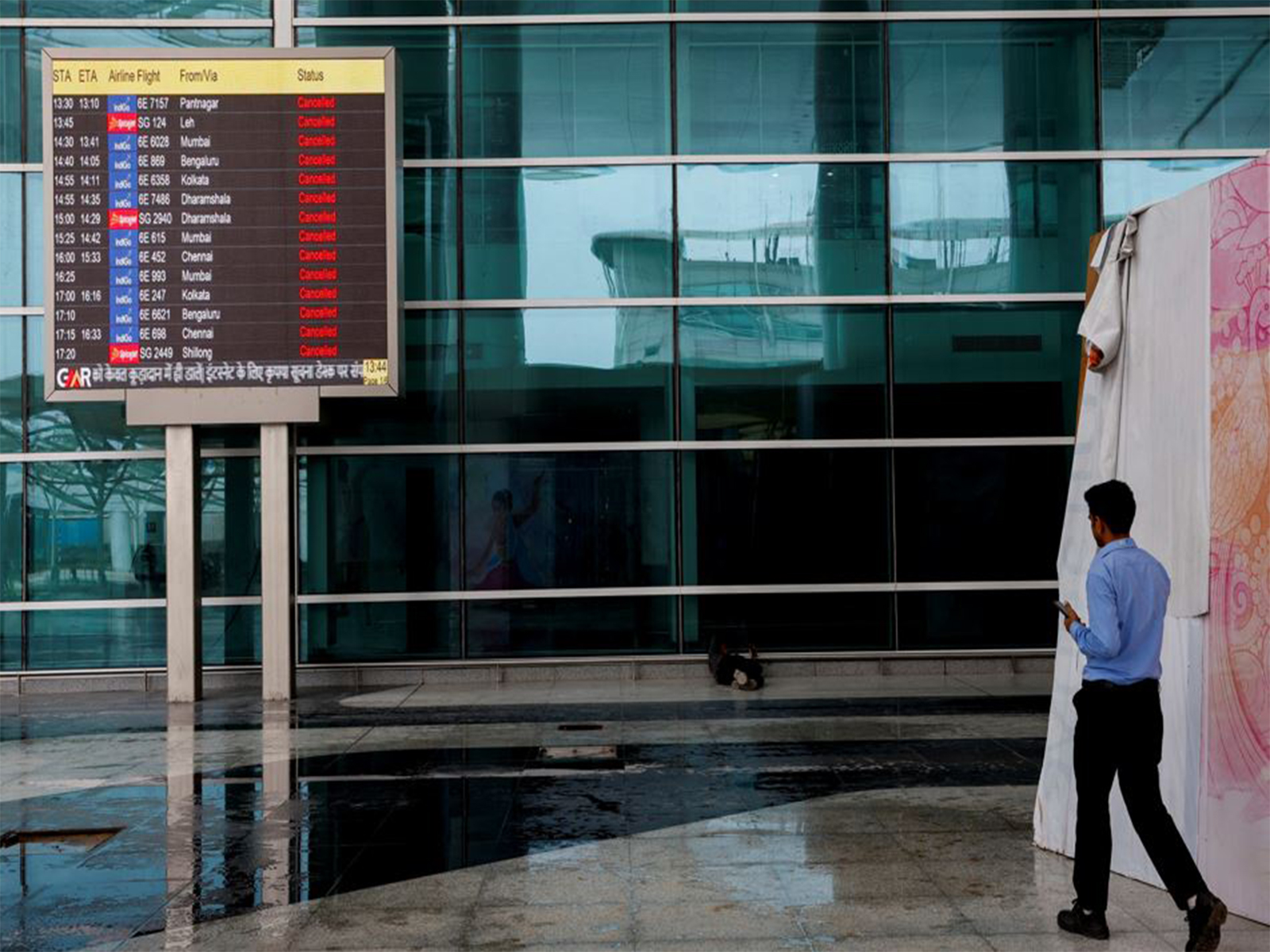 Indira Gandhi International Airport in Delhi (File Photo/Reuters) Indira Gandhi International Airport in Delhi (File Photo/Reuters)