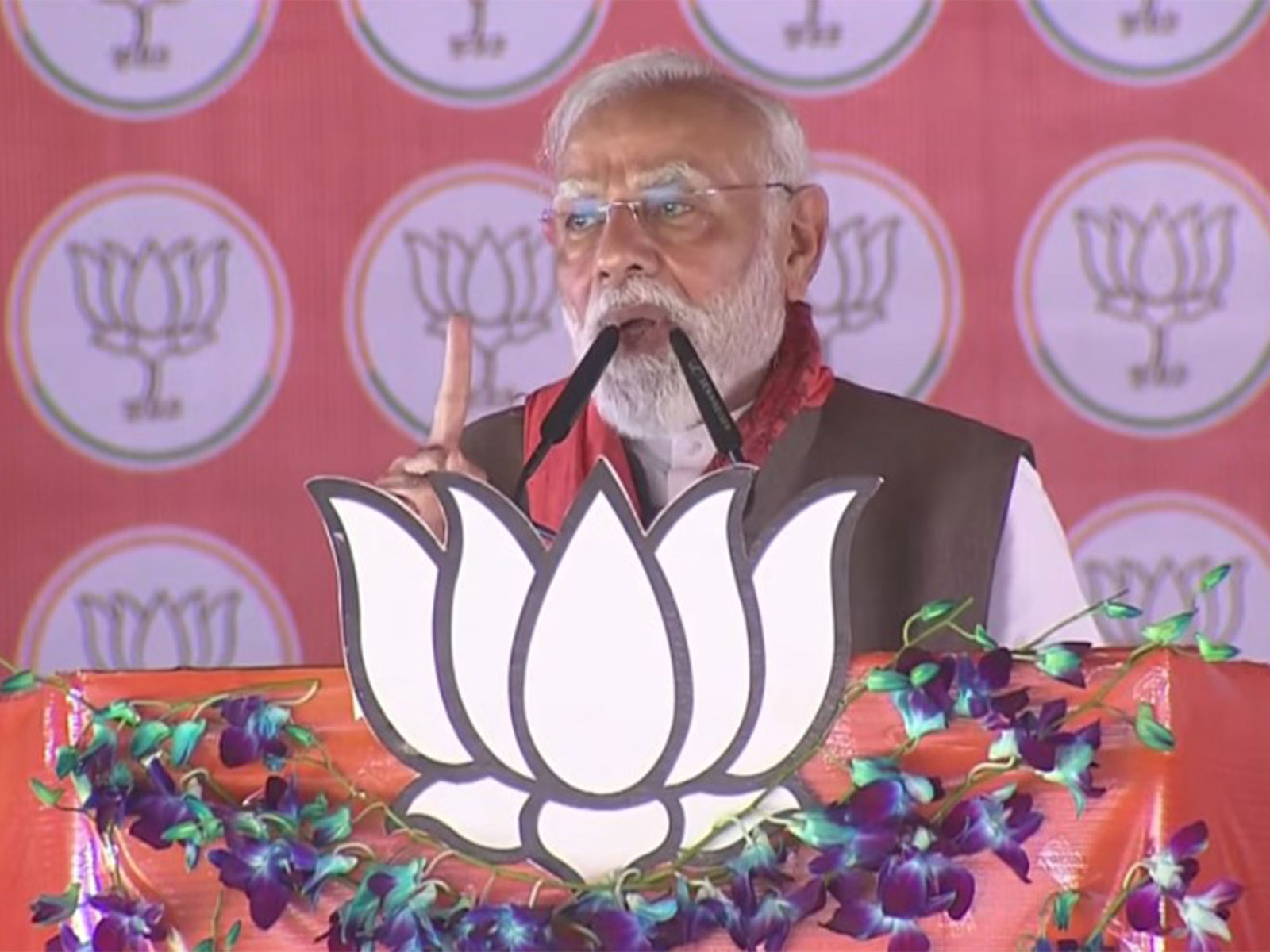 Prime Minister Narendra Modi addresses rally in Bihar's Begusarai. (Photo/ANI) Prime Minister Narendra Modi addresses rally in Bihar's Begusarai. (Photo/ANI)