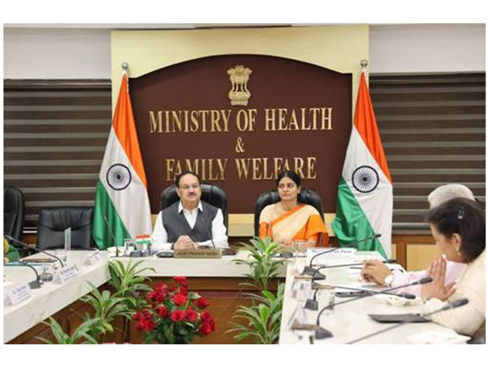 HLL pays Rs. 69.5 crores as dividend to Government of India for Financial Year 2024-25 (Image: PIB)