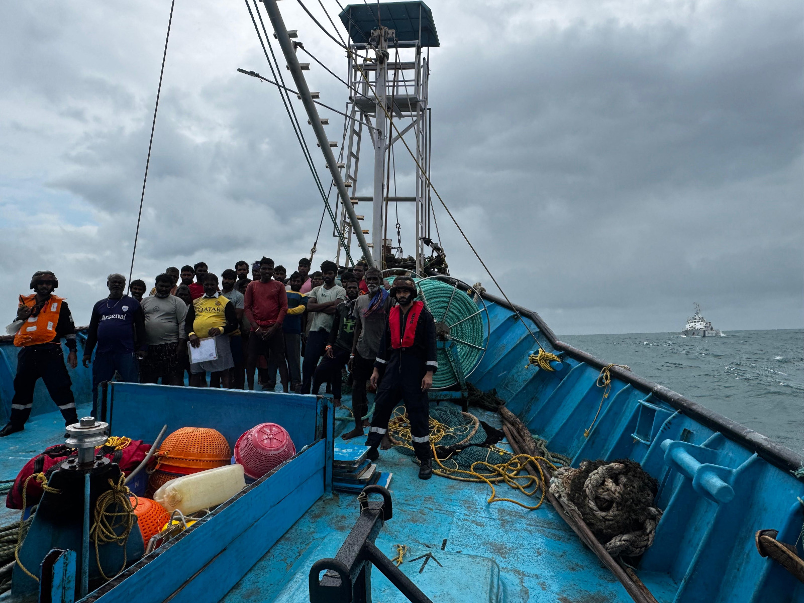 31 rescued fishermen (Photo/Indian Coast Guard) 31 rescued fishermen (Photo/Indian Coast Guard)