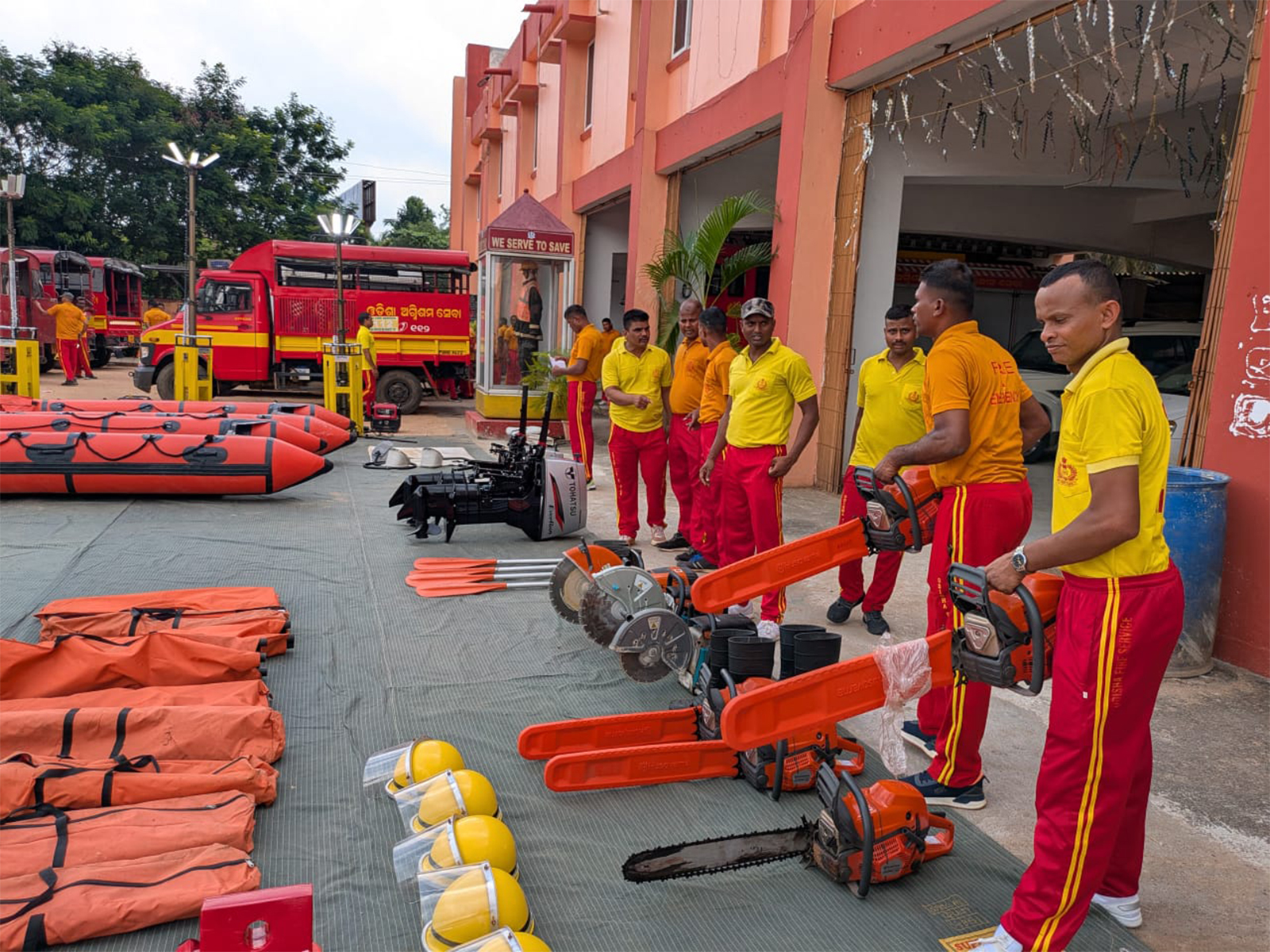 ODRAF (Odisha Disaster Rapid Action Force) teams preparing for Cyclone Montha  (Photo/ANI)