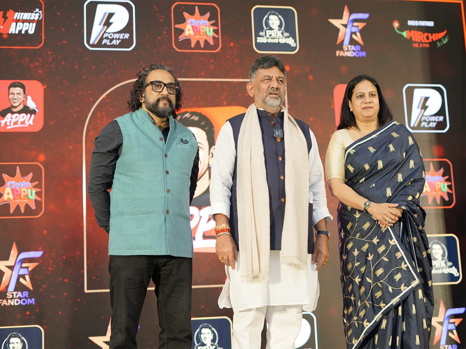 Dr. Samartha Raghava Nagabhushanam, Founder of Star Fandom, Smt. Ashwini Puneeth Rajkumar. and Honourable Deputy Chief Minister D. K. Shivakumar. Dr. Samartha Raghava Nagabhushanam, Founder of Star Fandom, Smt. Ashwini Puneeth Rajkumar. and Honourable Deputy Chief Minister D. K. Shivakumar.