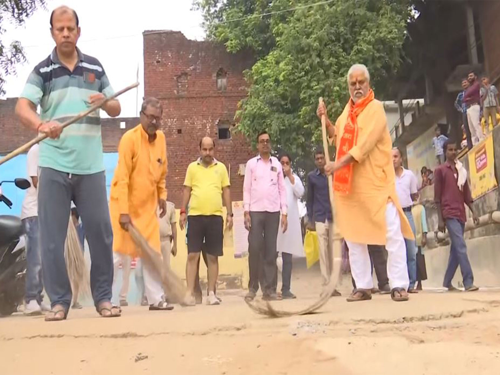 Bihar Minister Prem Kumar leads cleanliness drive at Pitamaheshwar Ghat in Gaya (Photo/ANI) Bihar Minister Prem Kumar leads cleanliness drive at Pitamaheshwar Ghat in Gaya (Photo/ANI)