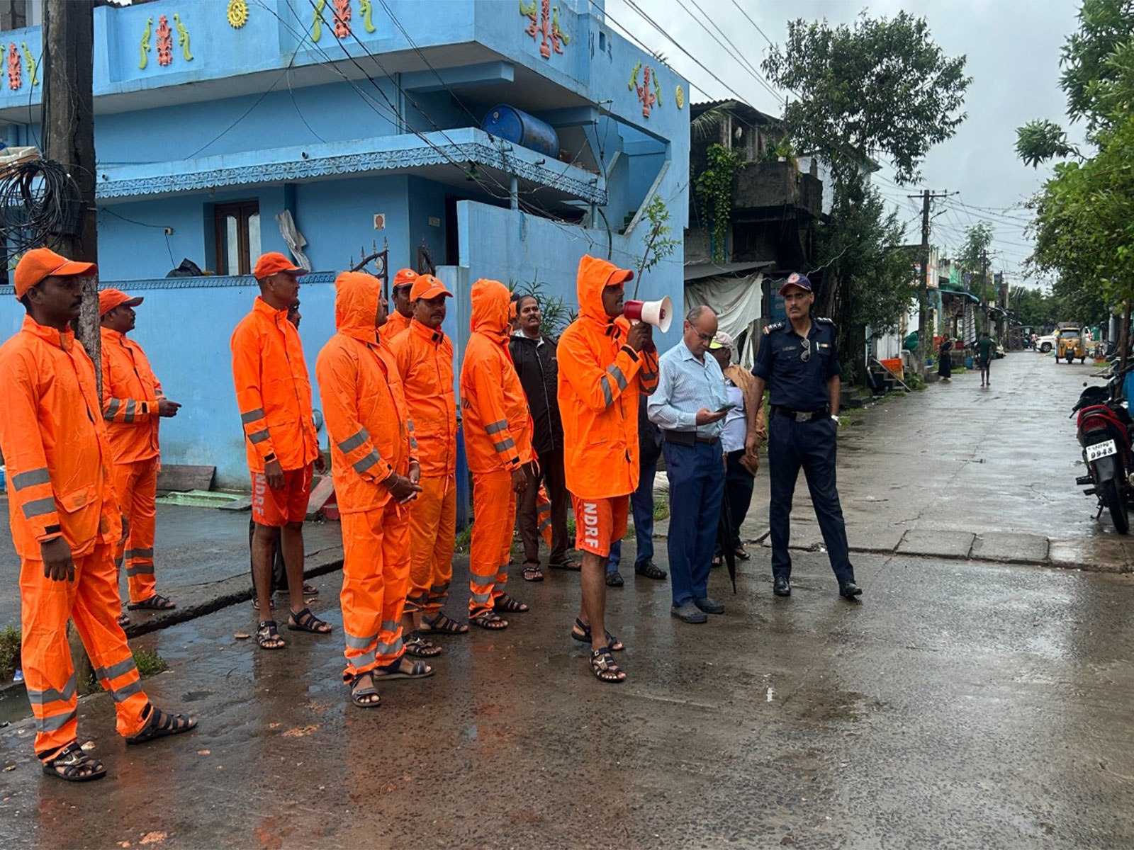 Cyclone Montha: NDRF deploys teams in likely affected coastal districts (Photo/ANI) Cyclone Montha: NDRF deploys teams in likely affected coastal districts (Photo/ANI)
