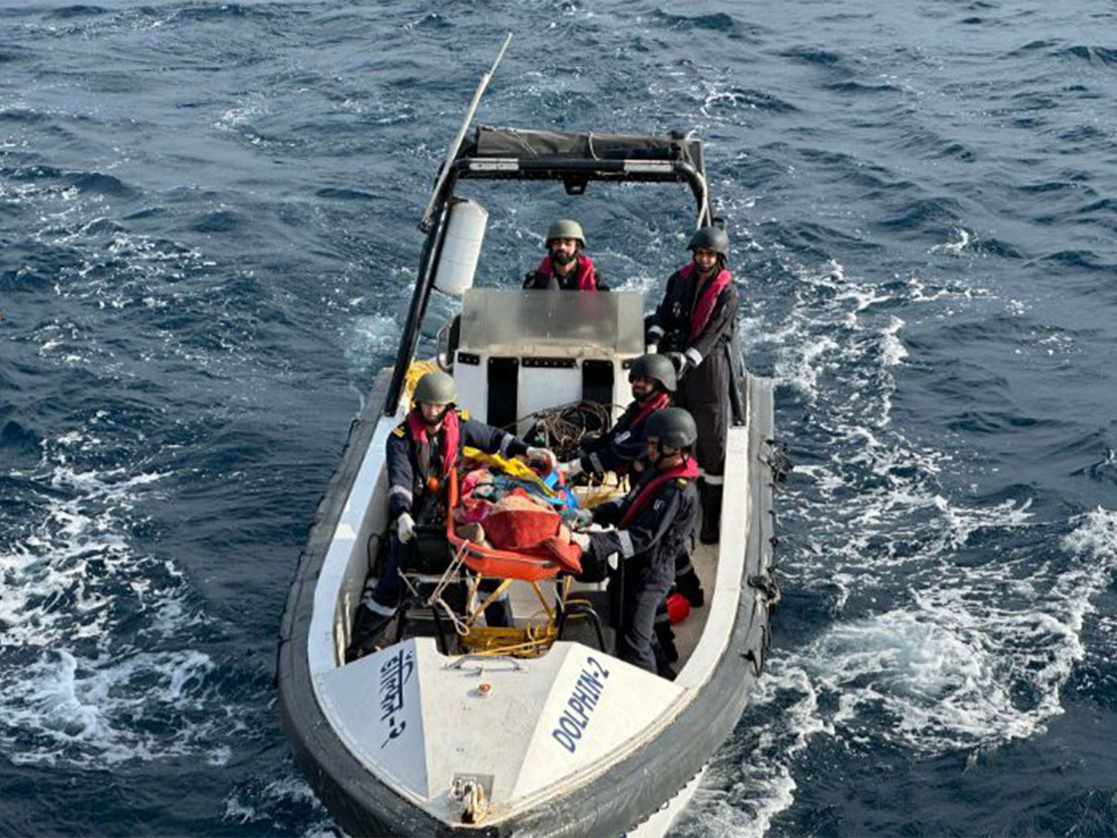ICG rescues Iranian fisherman (Photo: X@IndiaCoastGuard) ICG rescues Iranian fisherman (Photo: X@IndiaCoastGuard)