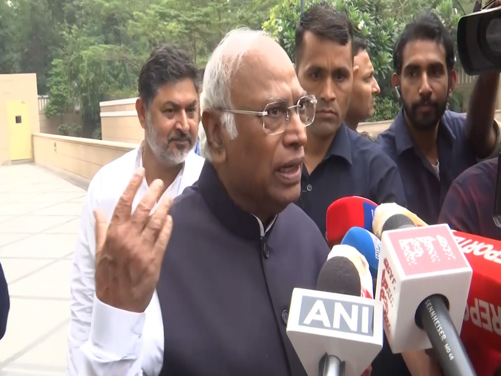 Congress President Mallikarjun Kharge (Photo/ANI) Congress President Mallikarjun Kharge (Photo/ANI)