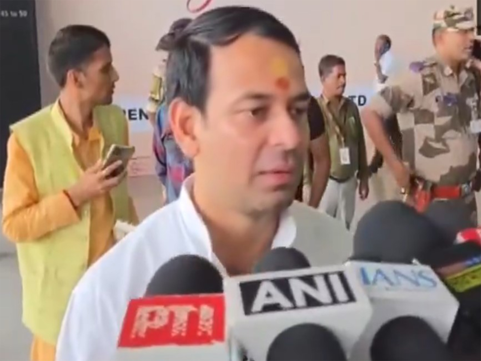 JJD chief Tej Pratap Yadav (Photo: ANI) JJD chief Tej Pratap Yadav (Photo: ANI)