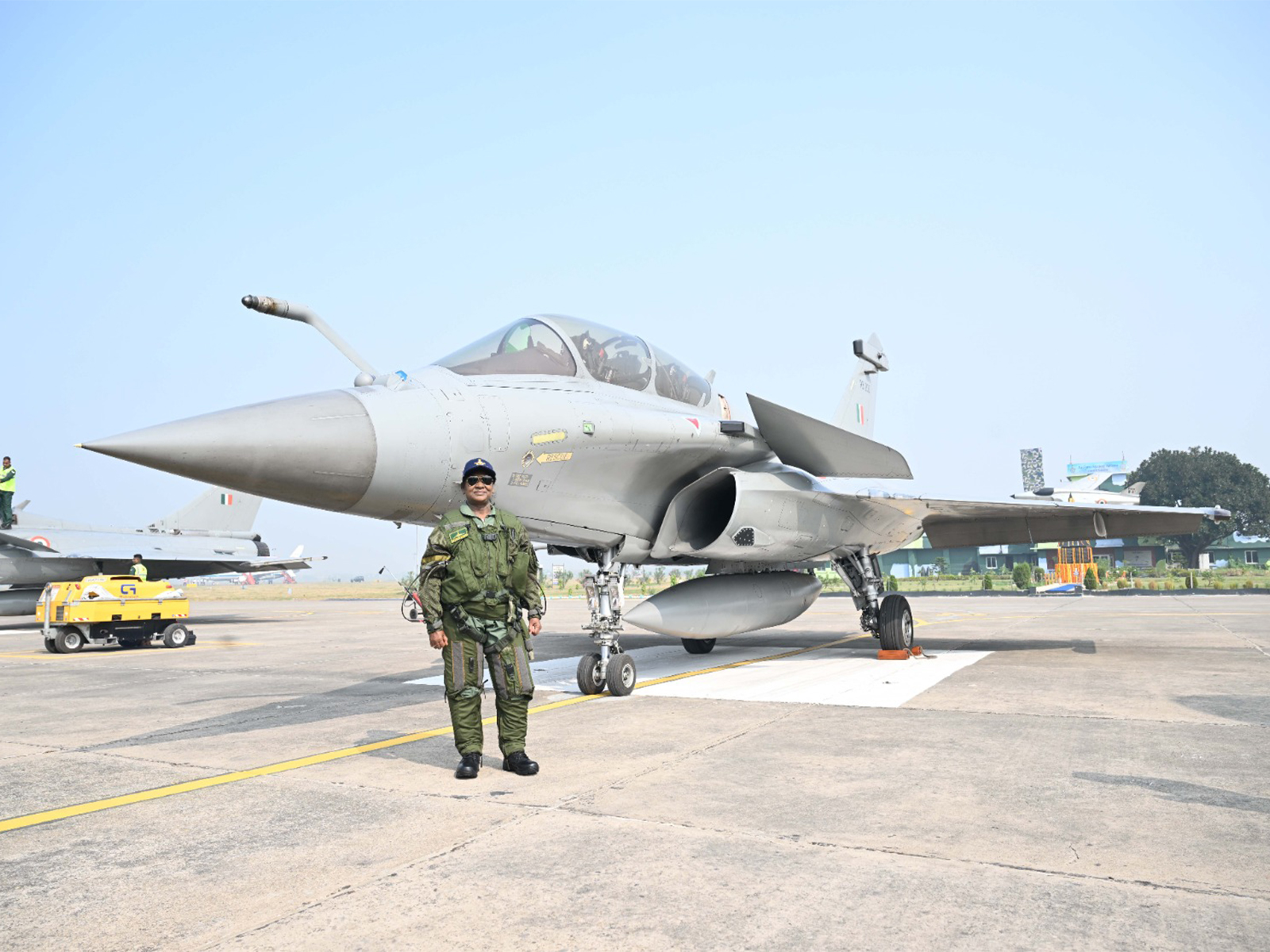 President Droupadi Murmu with an Indian Air Force Rafale fighter jet  (Photo/PIB) President Droupadi Murmu with an Indian Air Force Rafale fighter jet  (Photo/PIB)