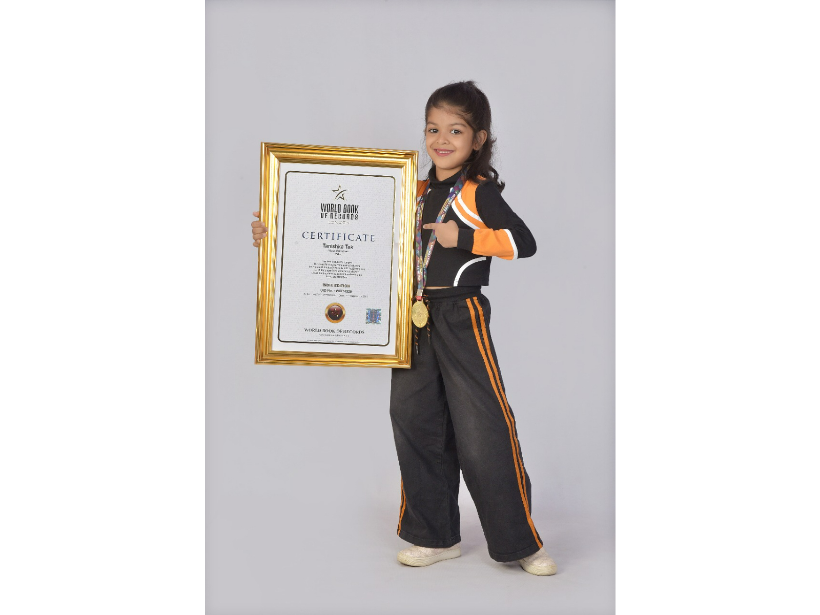 Tanishka Tak Creates History with Longest Hula Hoop World Record of 15,520 Rotations Tanishka Tak Creates History with Longest Hula Hoop World Record of 15,520 Rotations