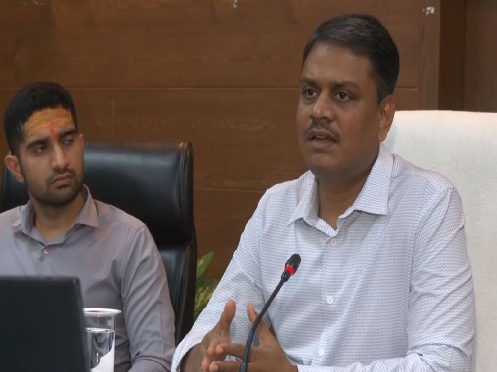 Varanasi Divisional Commissioner S Rajalingam (Photo/ANI) Varanasi Divisional Commissioner S Rajalingam (Photo/ANI)