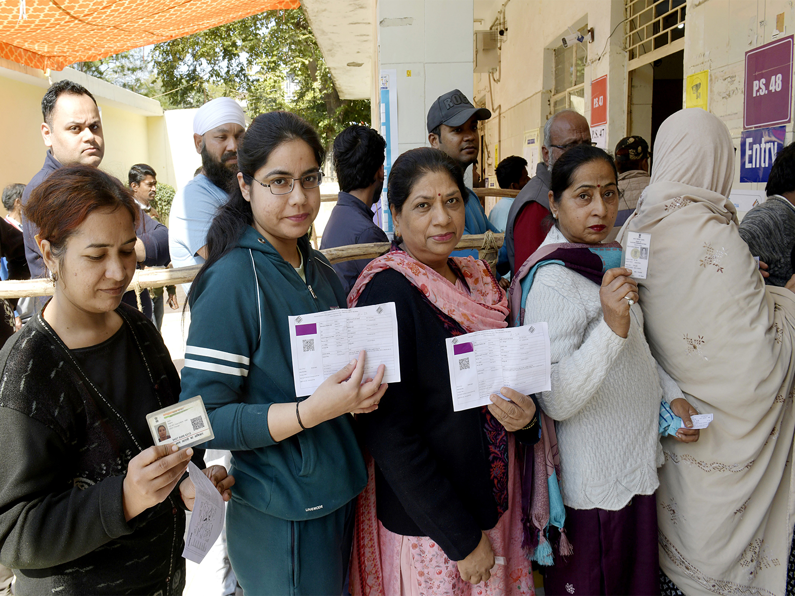Electors queing up to vote with their ID (Photo/ANI) Electors queing up to vote with their ID (Photo/ANI)