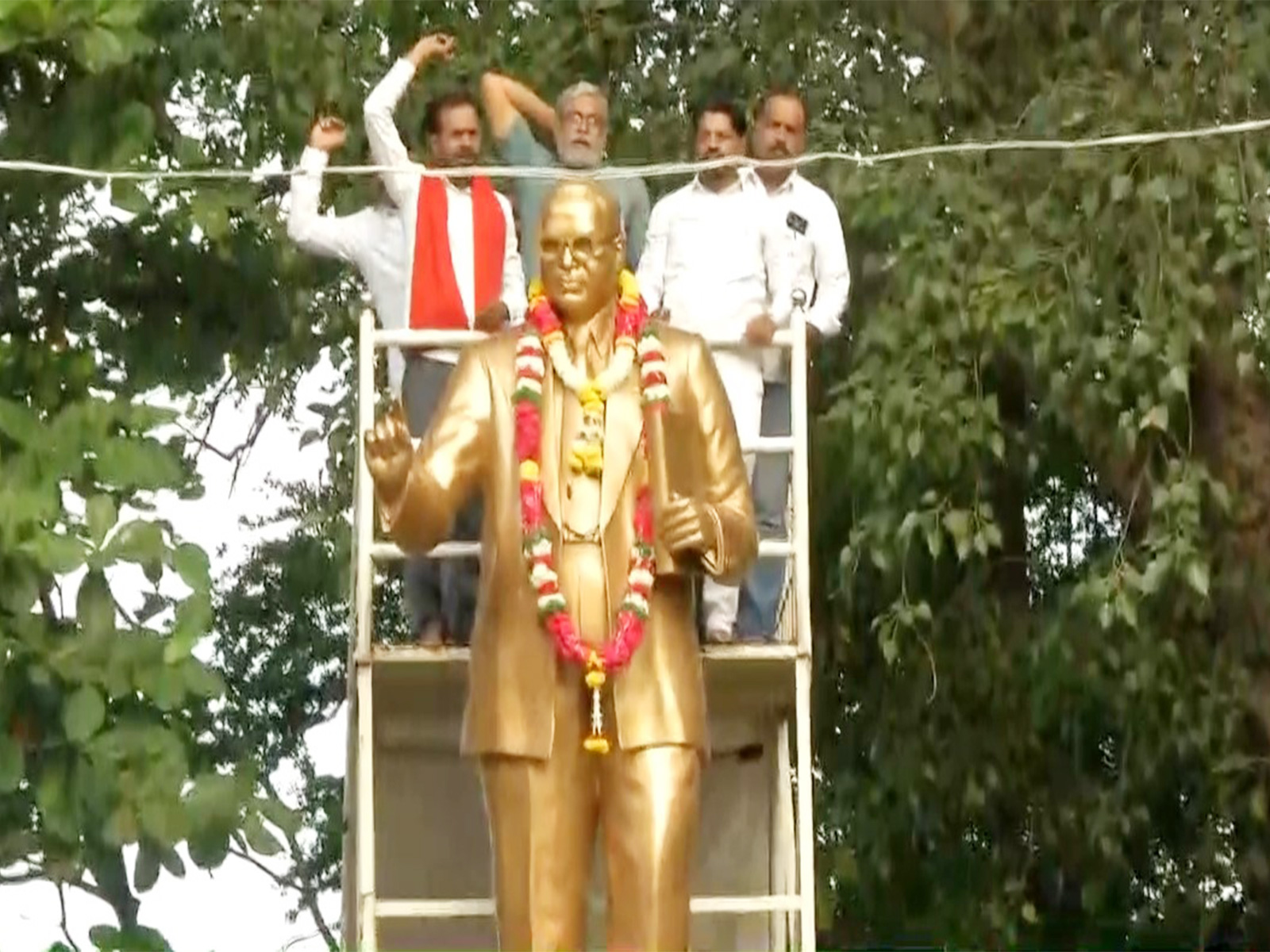 Viusals from the spot (Photo/ANI) Viusals from the spot (Photo/ANI)