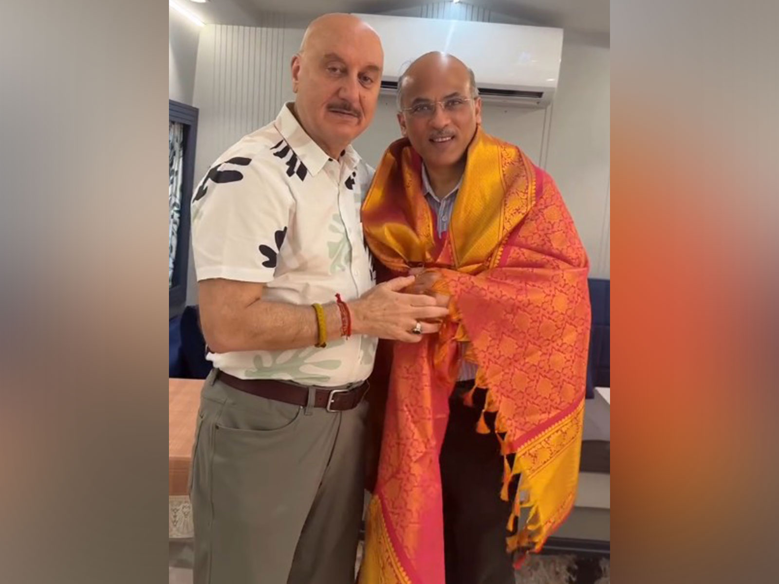 Anupam Kher, Sooraj Barjatya (Photo/instagram/@anupampkher)