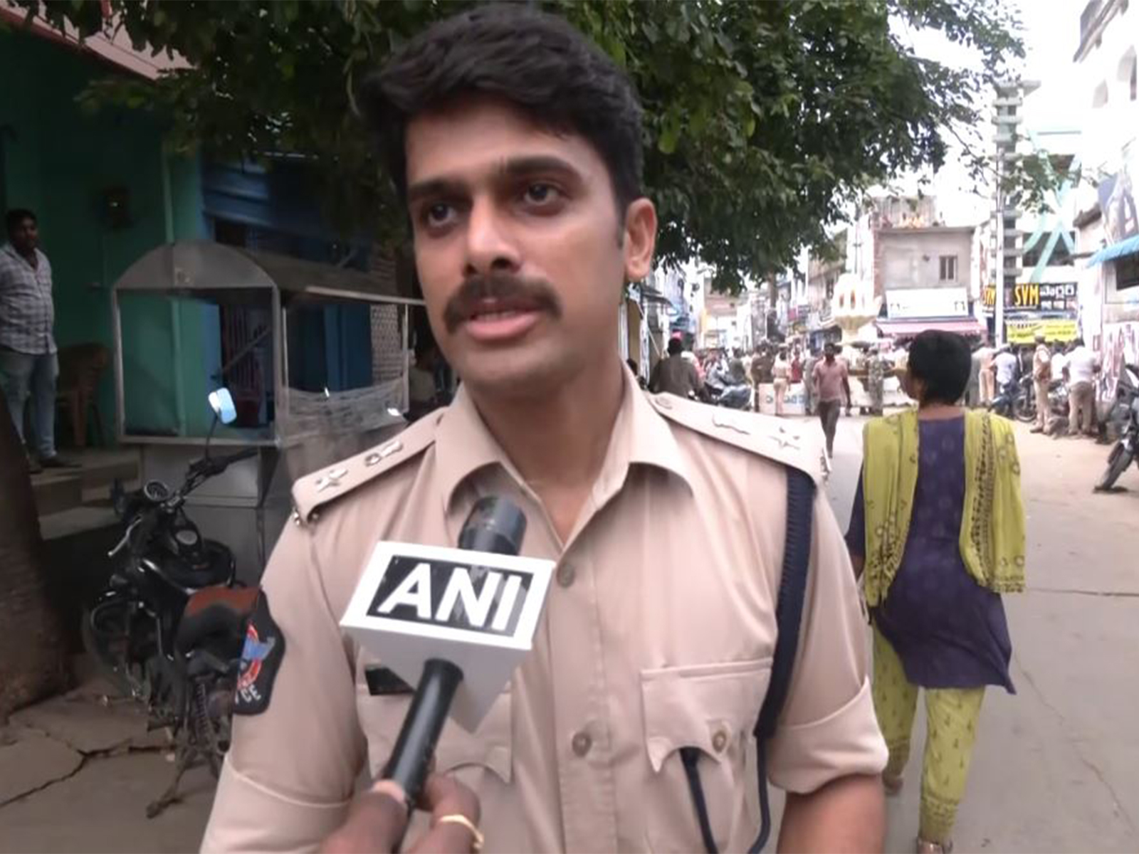 Srikakulam SP KV Maheswra Reddy. (Photo/ANI) Srikakulam SP KV Maheswra Reddy. (Photo/ANI)