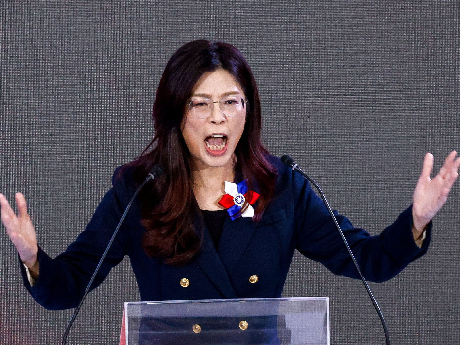 Cheng Li-wun, the new chairwoman of Taiwan's largest opposition party, the Kuomintang, makes a speech as she formally takes over, in Taipei, Taiwan (Photo/Reuters) Cheng Li-wun, the new chairwoman of Taiwan's largest opposition party, the Kuomintang, makes a speech as she formally takes over, in Taipei, Taiwan (Photo/Reuters)