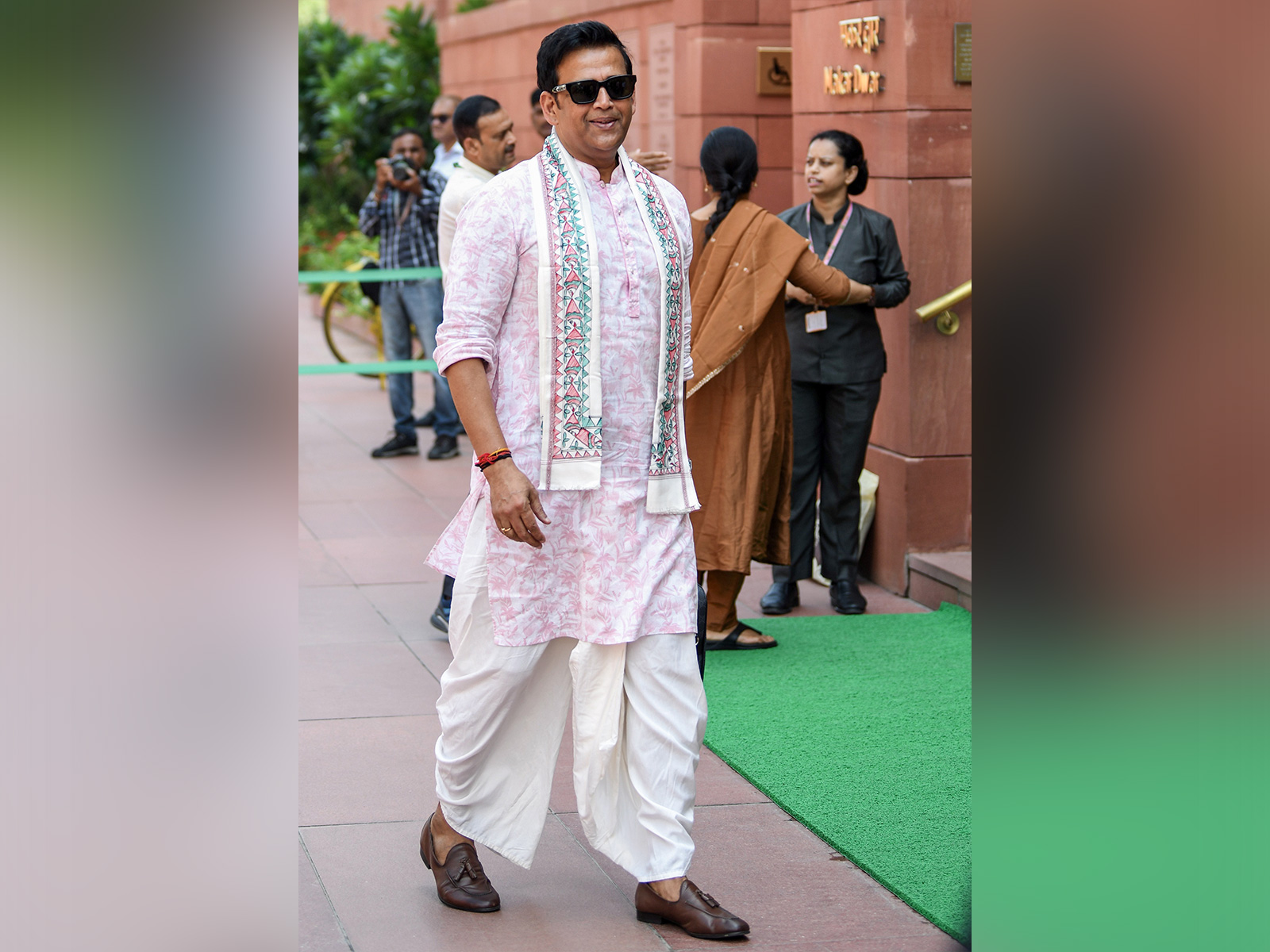 Politician-actor Ravi Kishan (File photo: ANI)