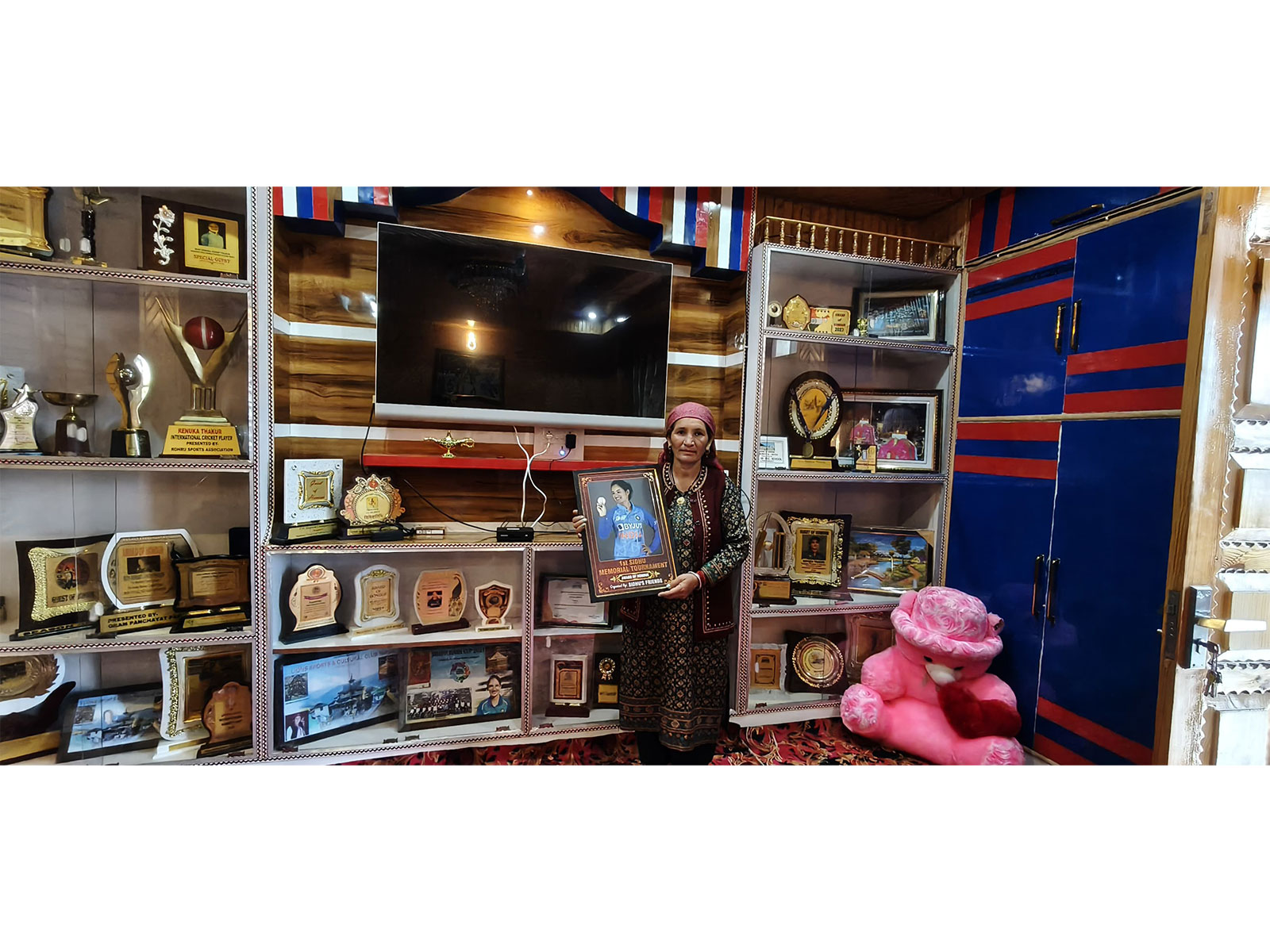 Renuka’s mother Sunita Thakur with trophies. (Photo/ANI) Renuka’s mother Sunita Thakur with trophies. (Photo/ANI)