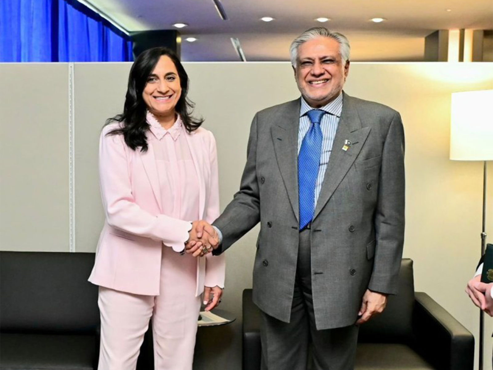 Canadian Foreign Minister Anita Anand (left) with Pakistan’s Deputy Prime Minister and Foreign Minister Ishaq Dar. (Image: X/@AnitaAnandMP) Canadian Foreign Minister Anita Anand (left) with Pakistan’s Deputy Prime Minister and Foreign Minister Ishaq Dar. (Image: X/@AnitaAnandMP)