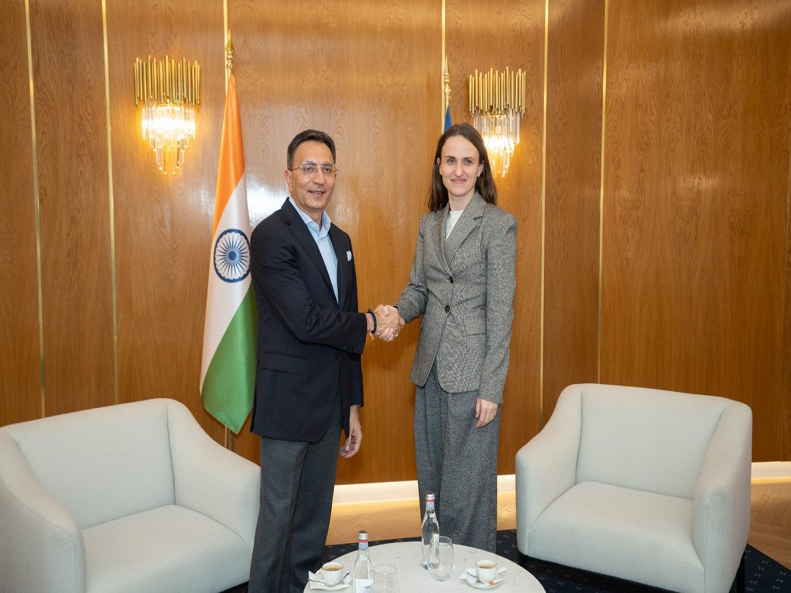 Minister of State for Commerce and Industry Jitin Prasada meets Romania’s Foreign Minister Oana-Silvia Țoiu in Bucharest to discuss trade, investment, and mobility cooperation. (Image: X/@JitinPrasada)
