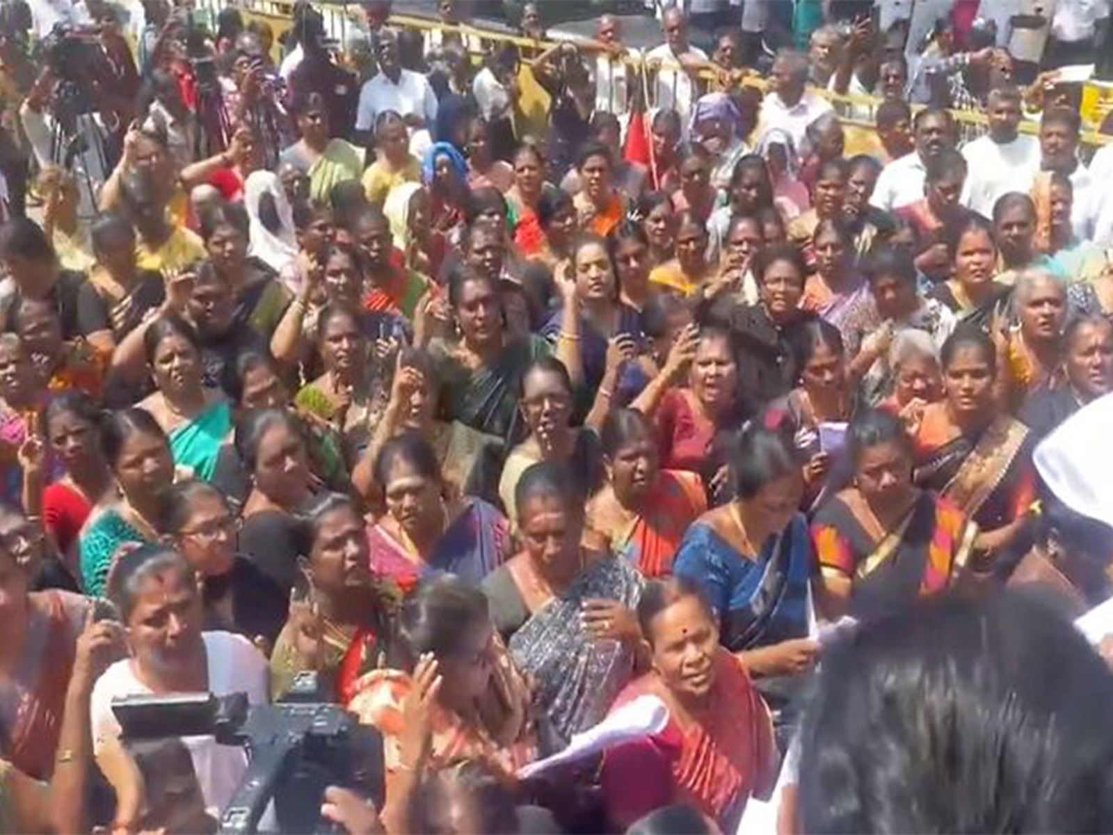 AIADMK women's wing holds protest in Coimbatore over alleged rape incident (Photo/ANI) AIADMK women's wing holds protest in Coimbatore over alleged rape incident (Photo/ANI)
