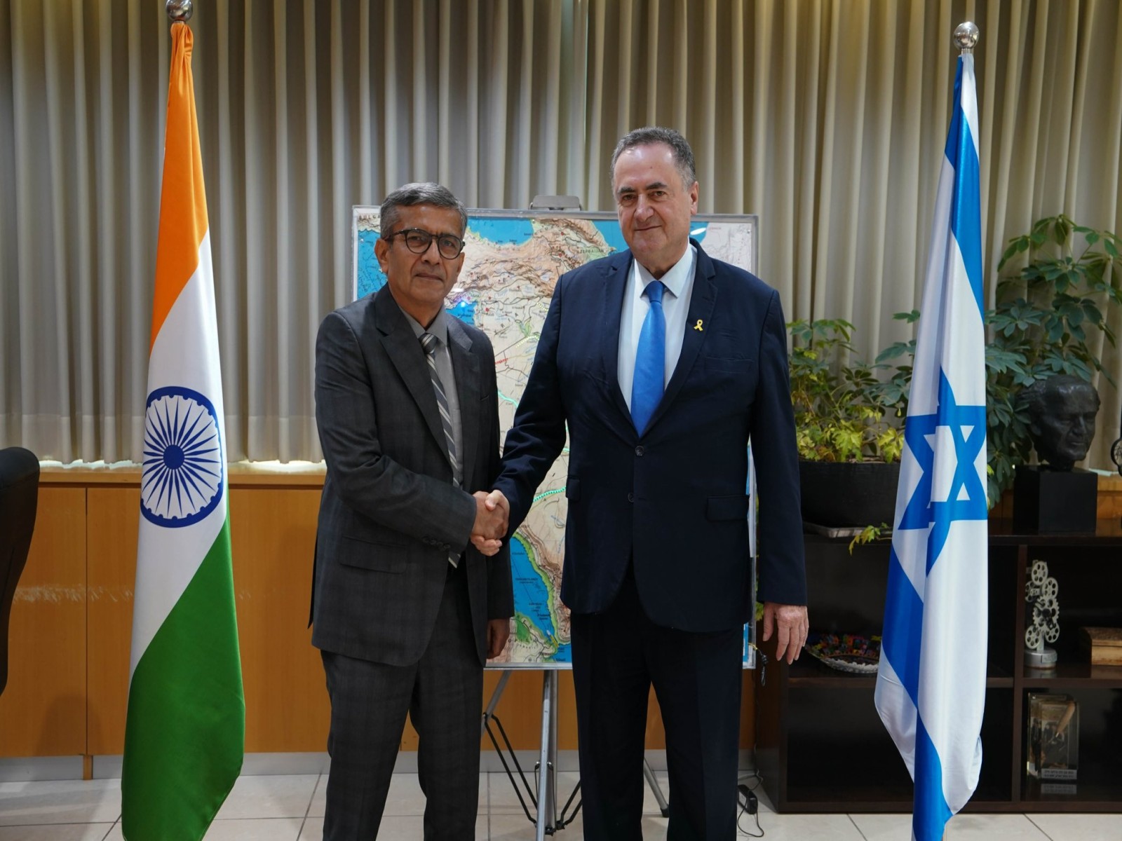 India’s Defence Secretary Rajesh Kumar Singh meets Israeli Defence Minister Israel Katz (Photo:X/@SpokespersonMoD) India’s Defence Secretary Rajesh Kumar Singh meets Israeli Defence Minister Israel Katz (Photo:X/@SpokespersonMoD)