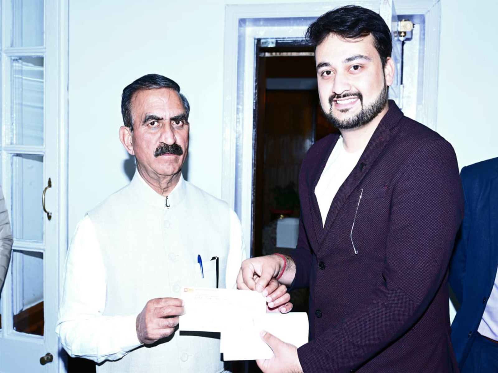 Himachal Pradesh Chief Minister Sukhu receives a cheque for Aapda Rahat Kosh (Photo/CMO)