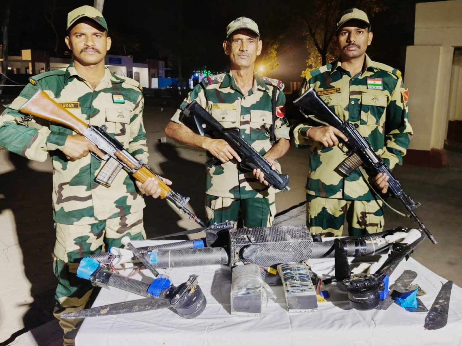 BSF seizes drone, heroin near Punjab border (Photo/BSF) BSF seizes drone, heroin near Punjab border (Photo/BSF)