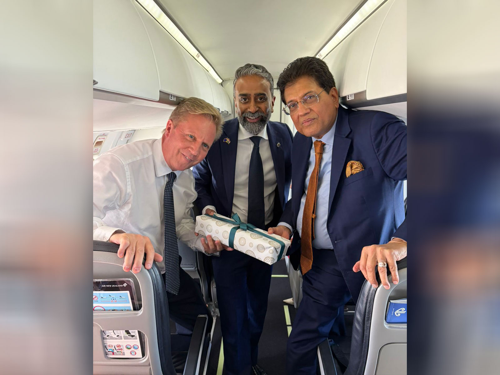 Piyush Goyal discusses expanding opportunities in Indian aviation sector with Air New Zealand CEO (Photo- X@PiyushGoyal) 